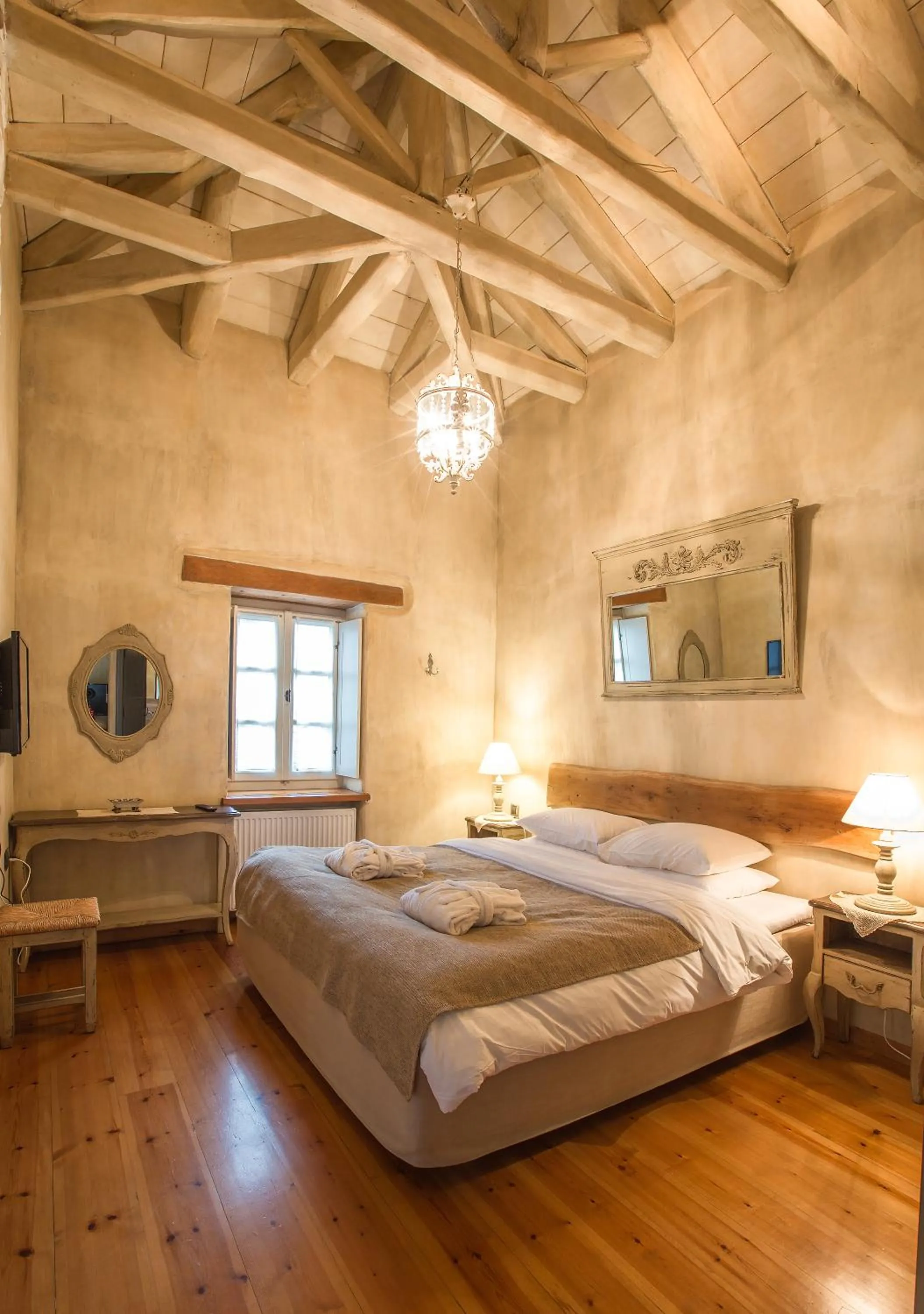 Photo of the whole room, Bed in Artsistas Houses