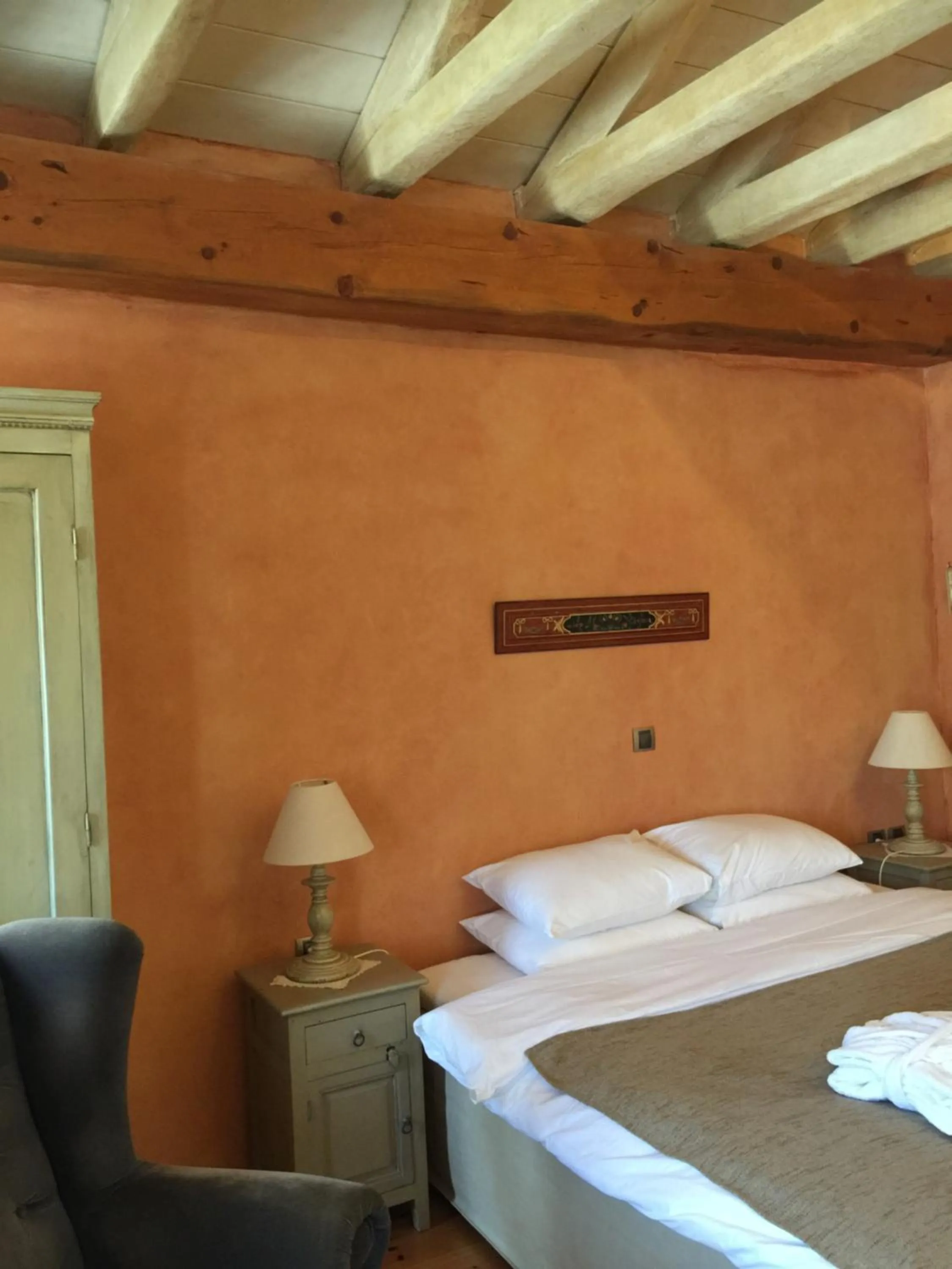 Decorative detail, Bed in Artsistas Houses