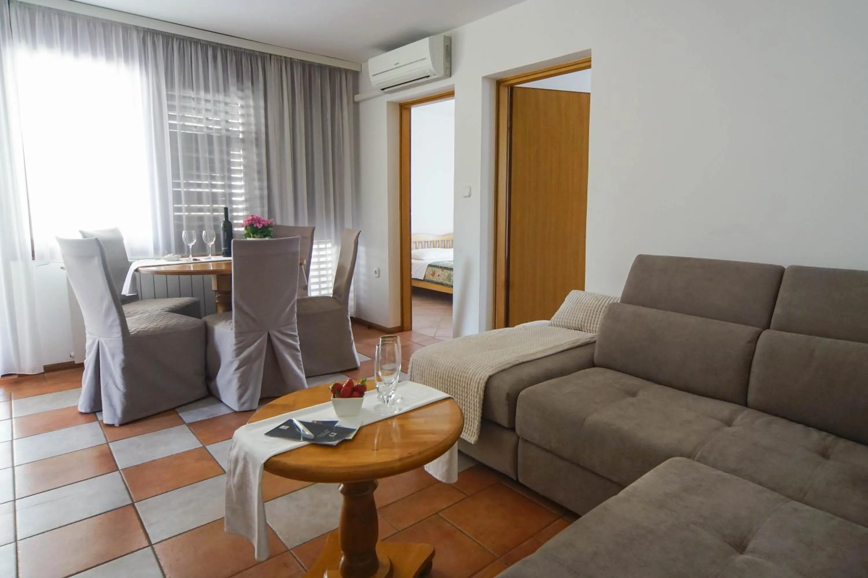 Living room in Apartments and Rooms Degra