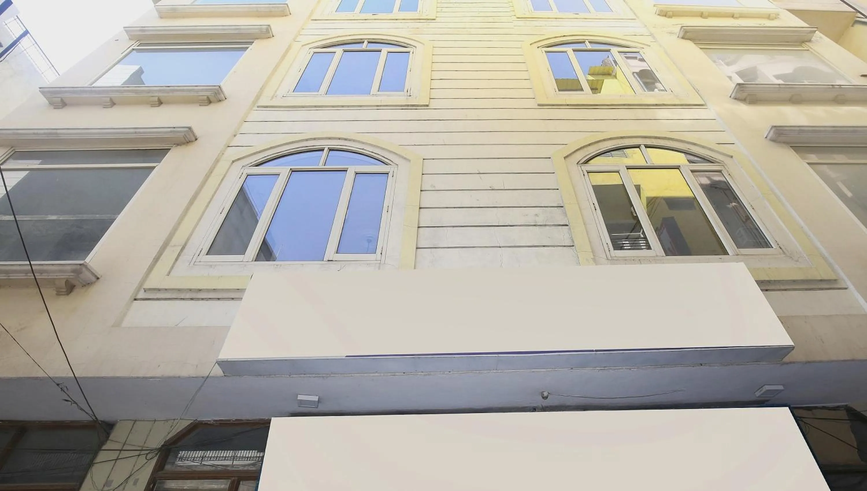 Facade/entrance in Hotel O Queensland