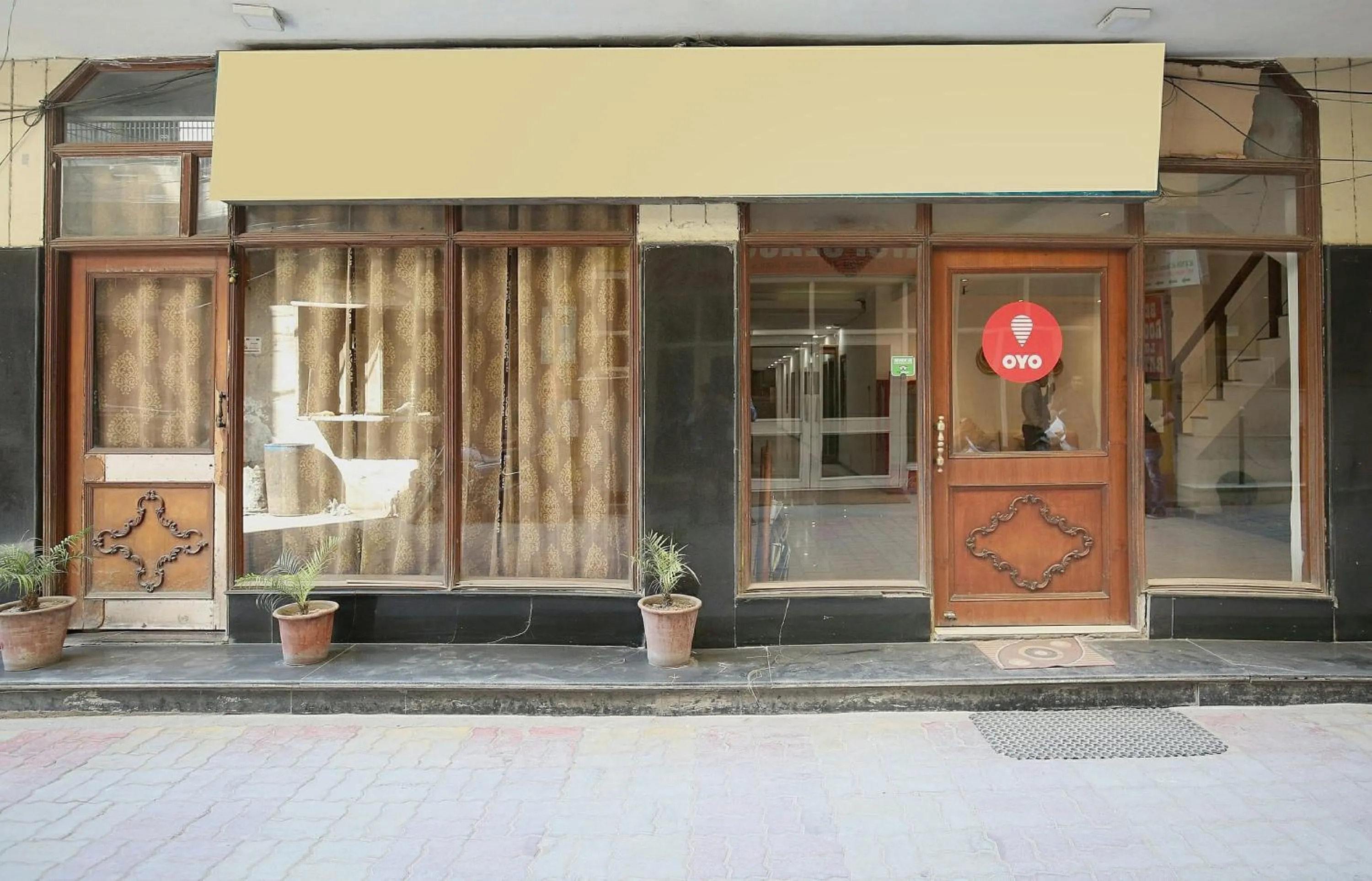 Facade/entrance in Hotel O Queensland