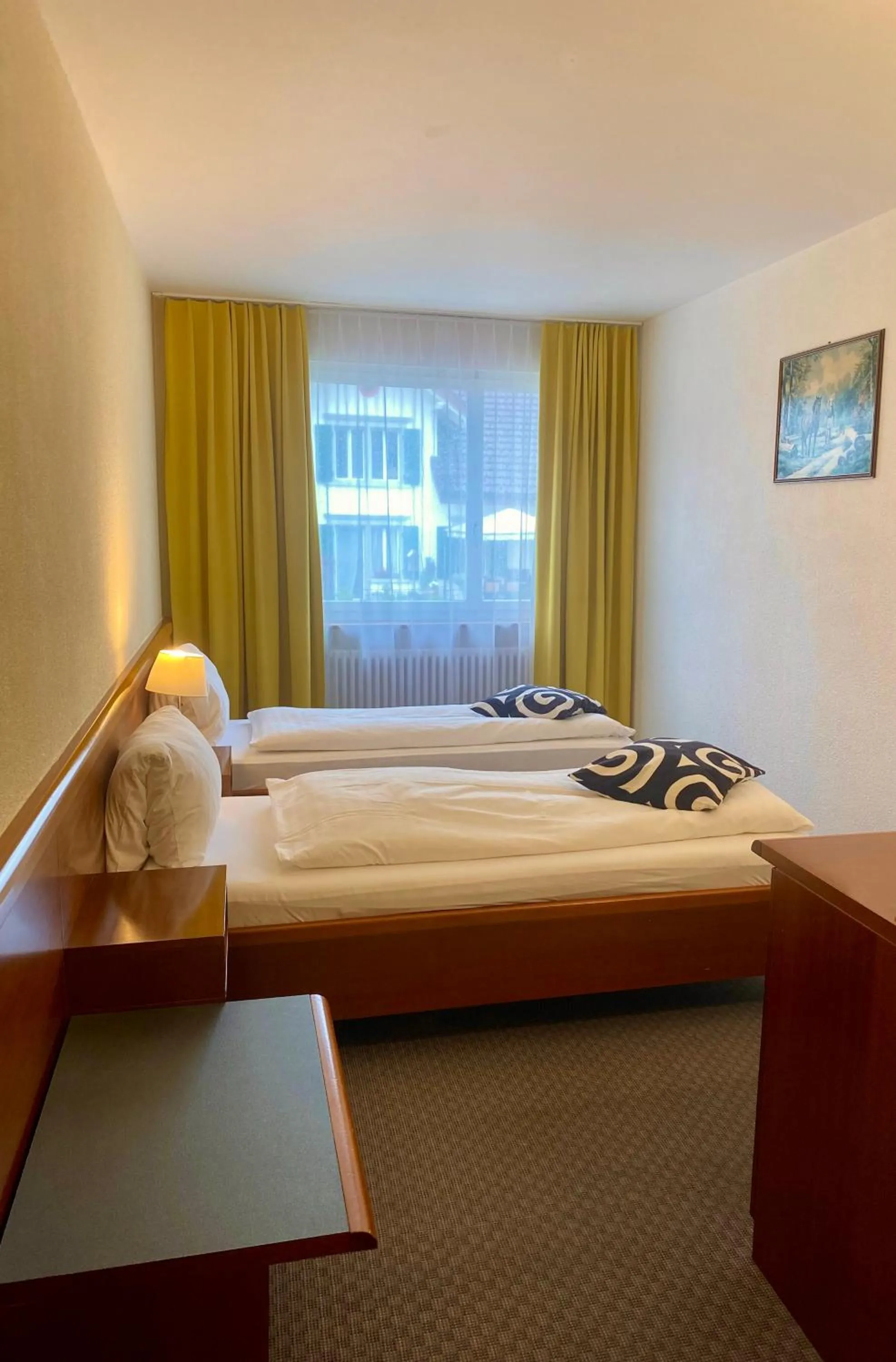 Bedroom, Bed in Gasthof zum Roten Löwen