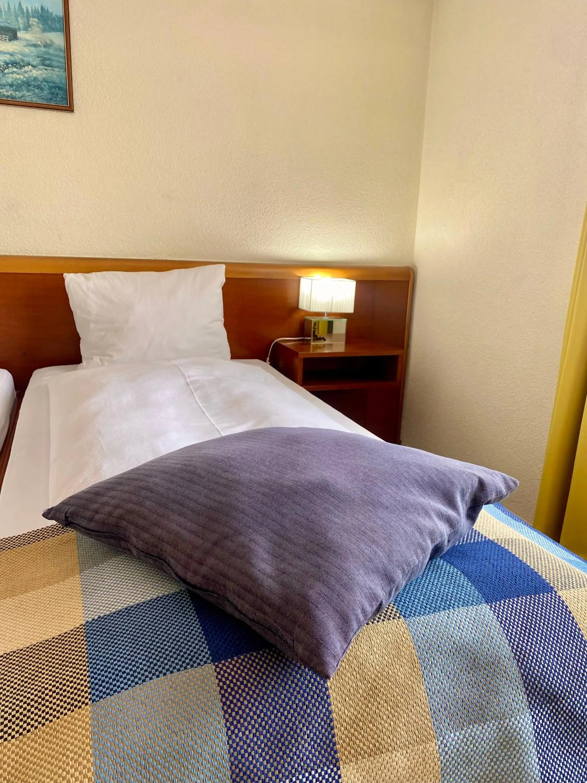 Bedroom, Bed in Gasthof zum Roten Löwen