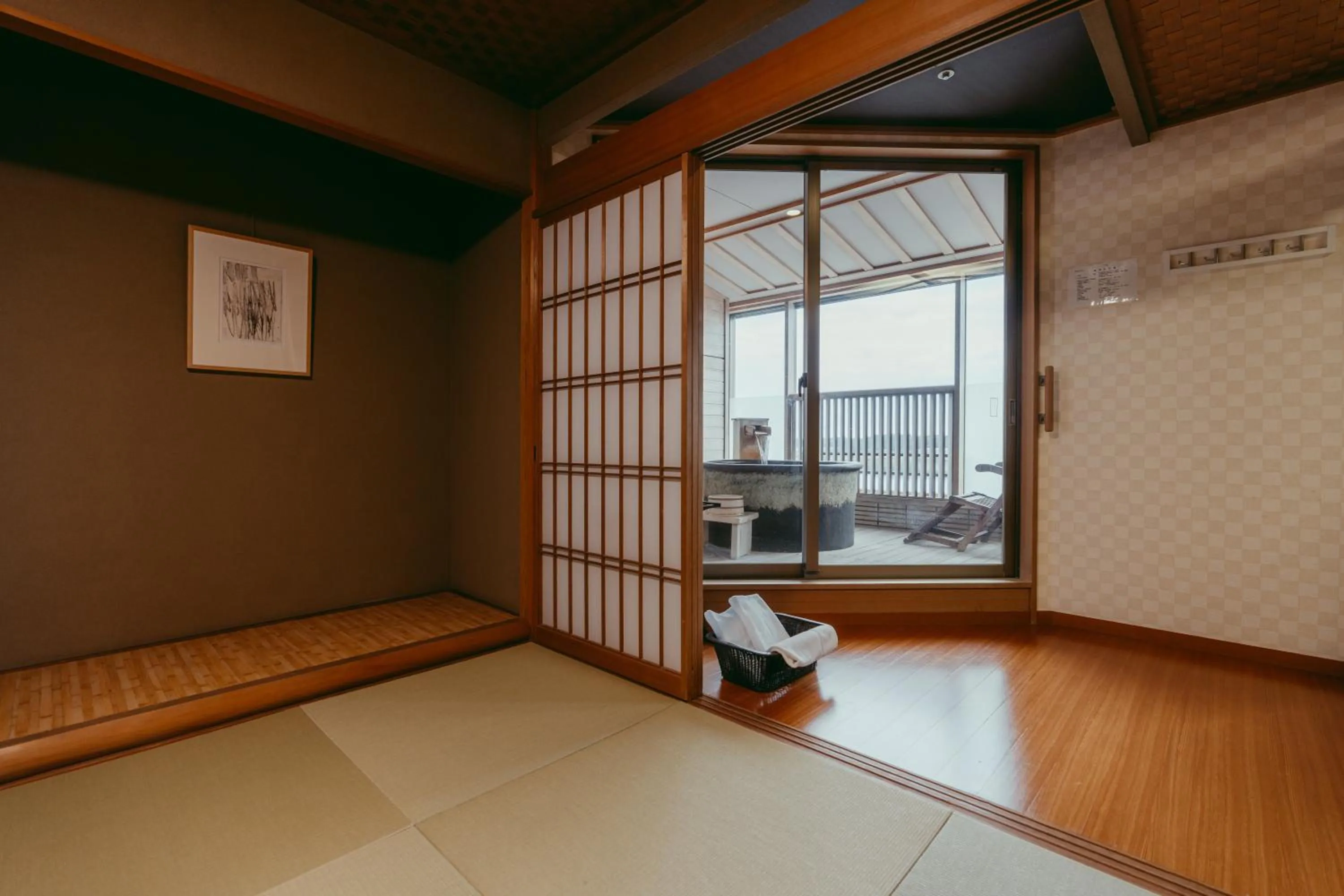 Photo of the whole room in Tokigasane