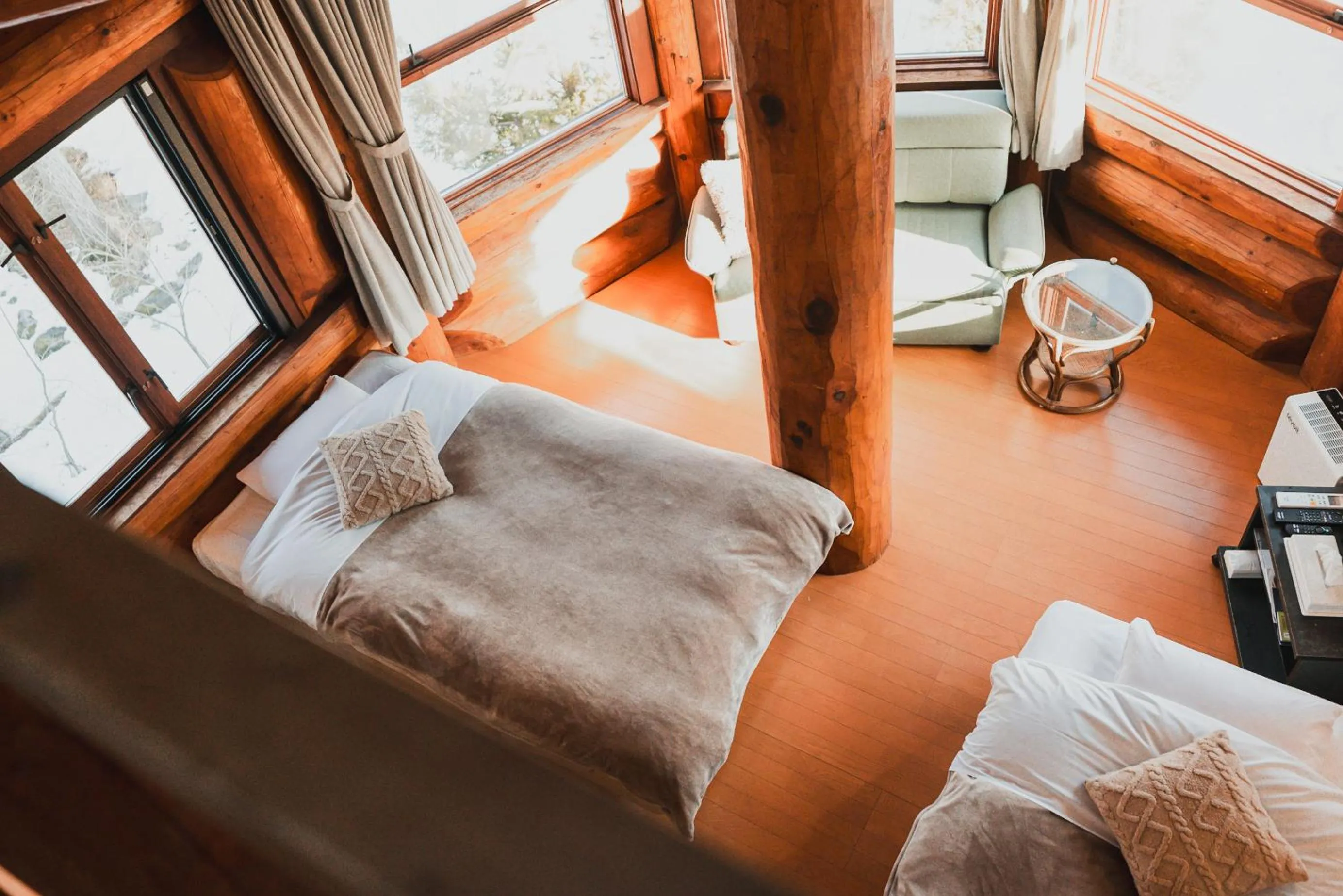 Photo of the whole room, Bed in Hakuba Pension & Log Hotel Meteor