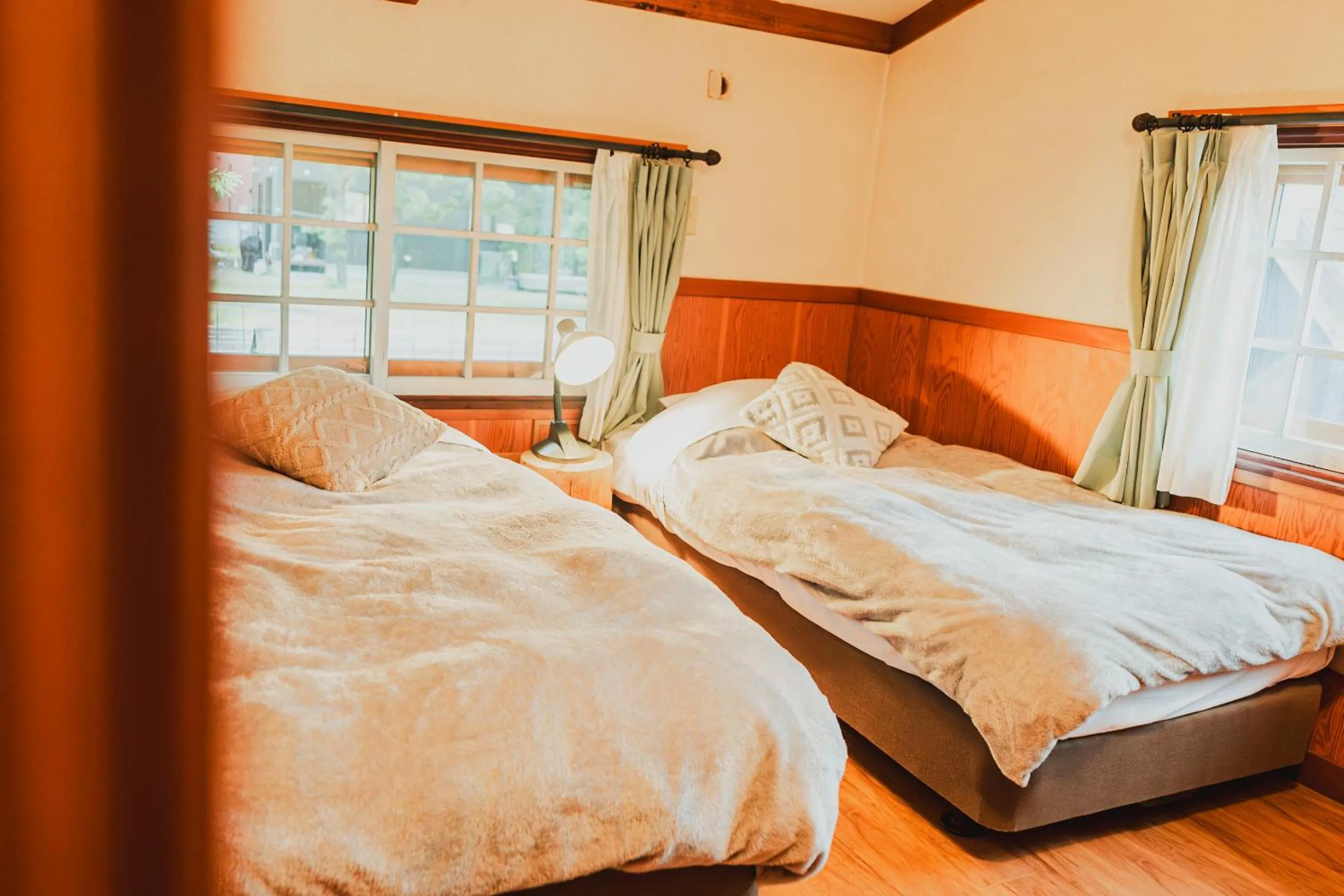 Photo of the whole room, Bed in Hakuba Pension & Log Hotel Meteor