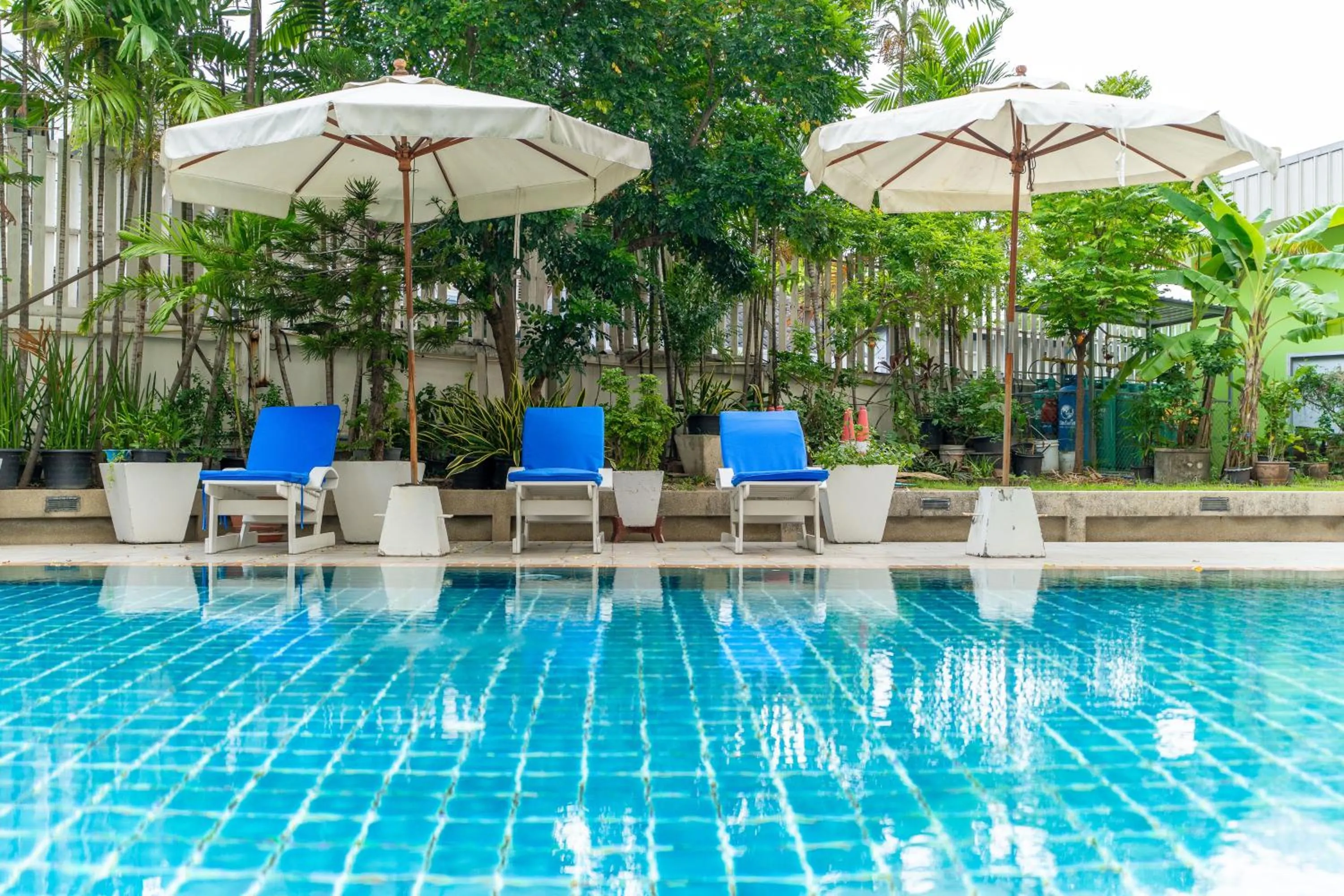 Pool view in Summit Pavilion Hotel
