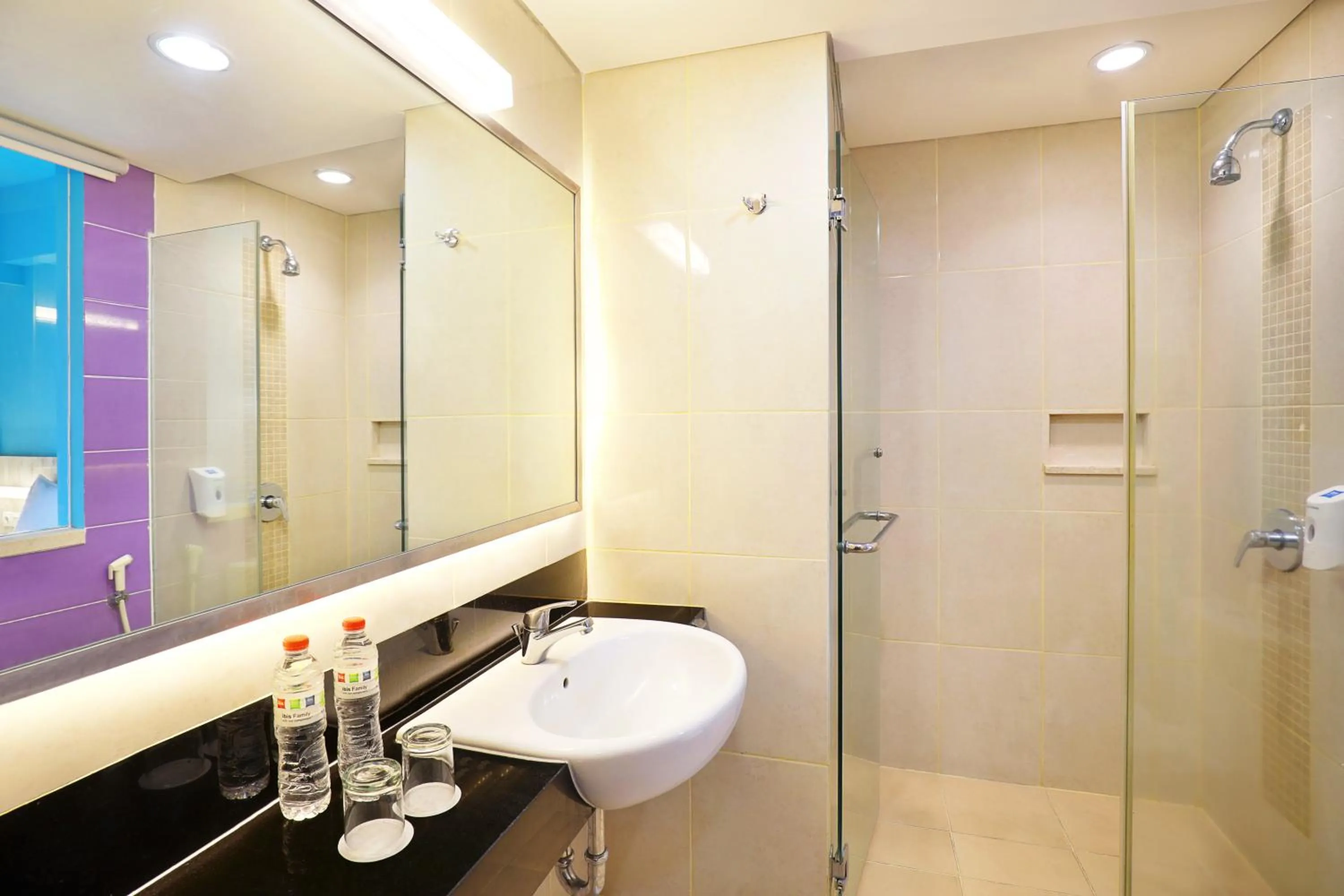 Bathroom in Primera Hotel Seminyak