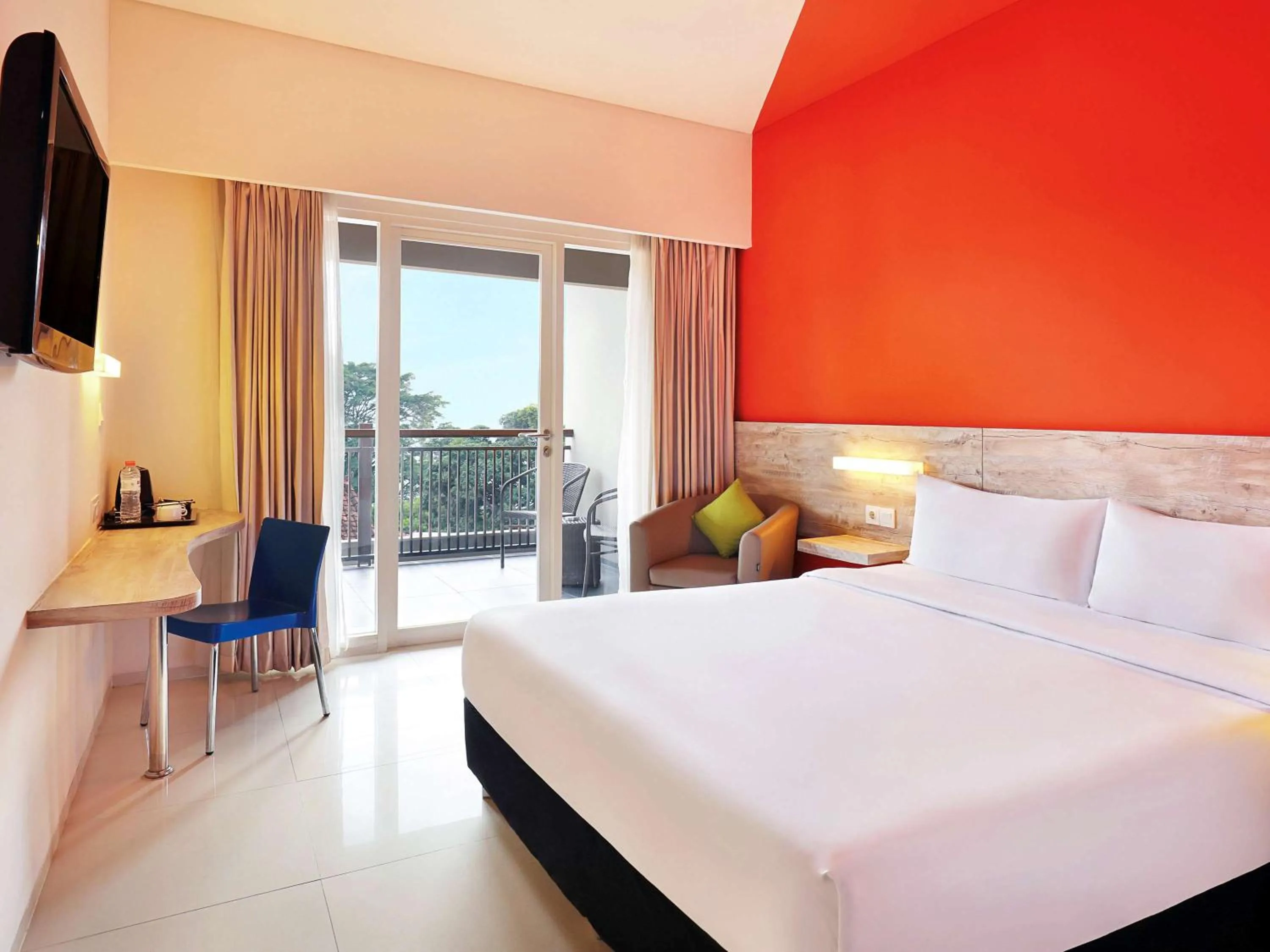 Photo of the whole room, Bed in Primera Hotel Seminyak