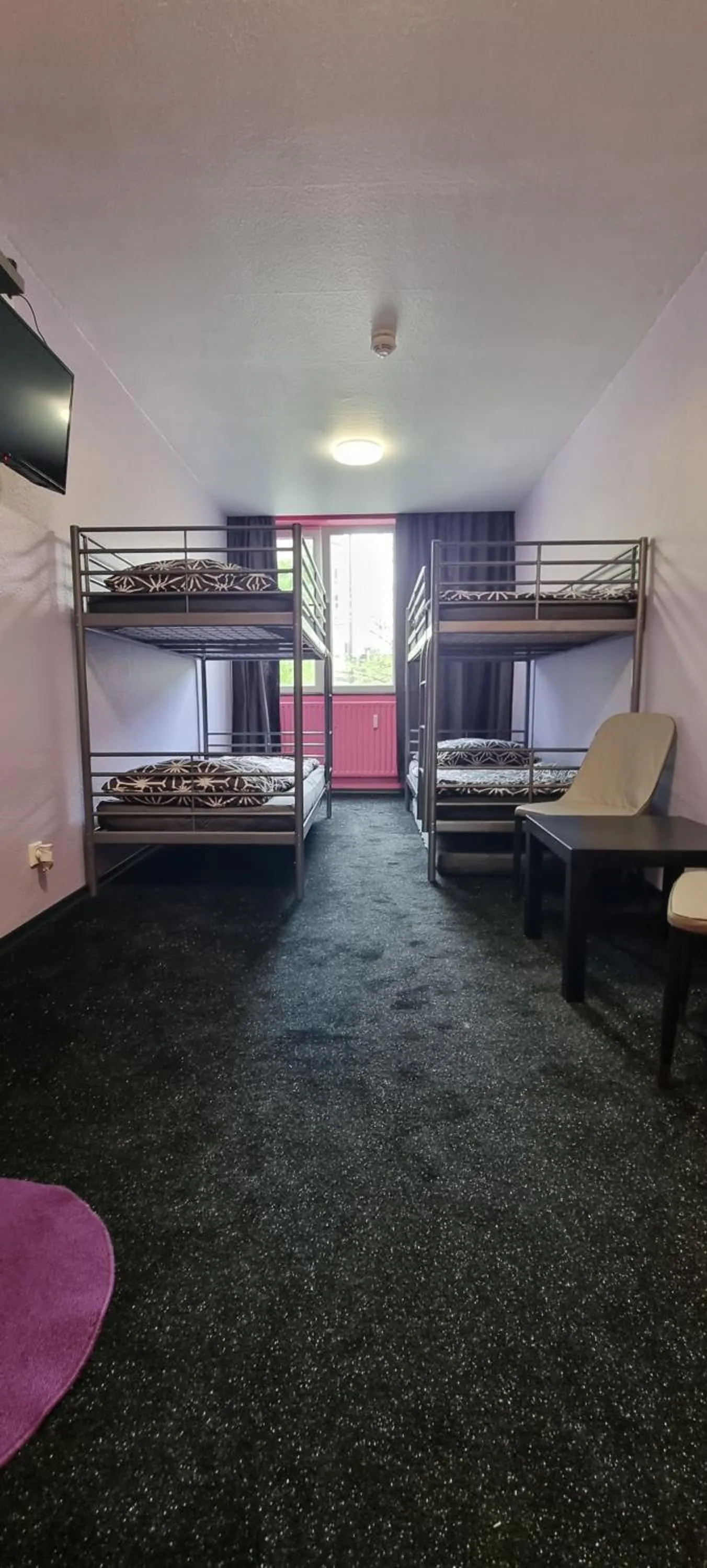 Photo of the whole room, Bed in Hostel Kiezbude