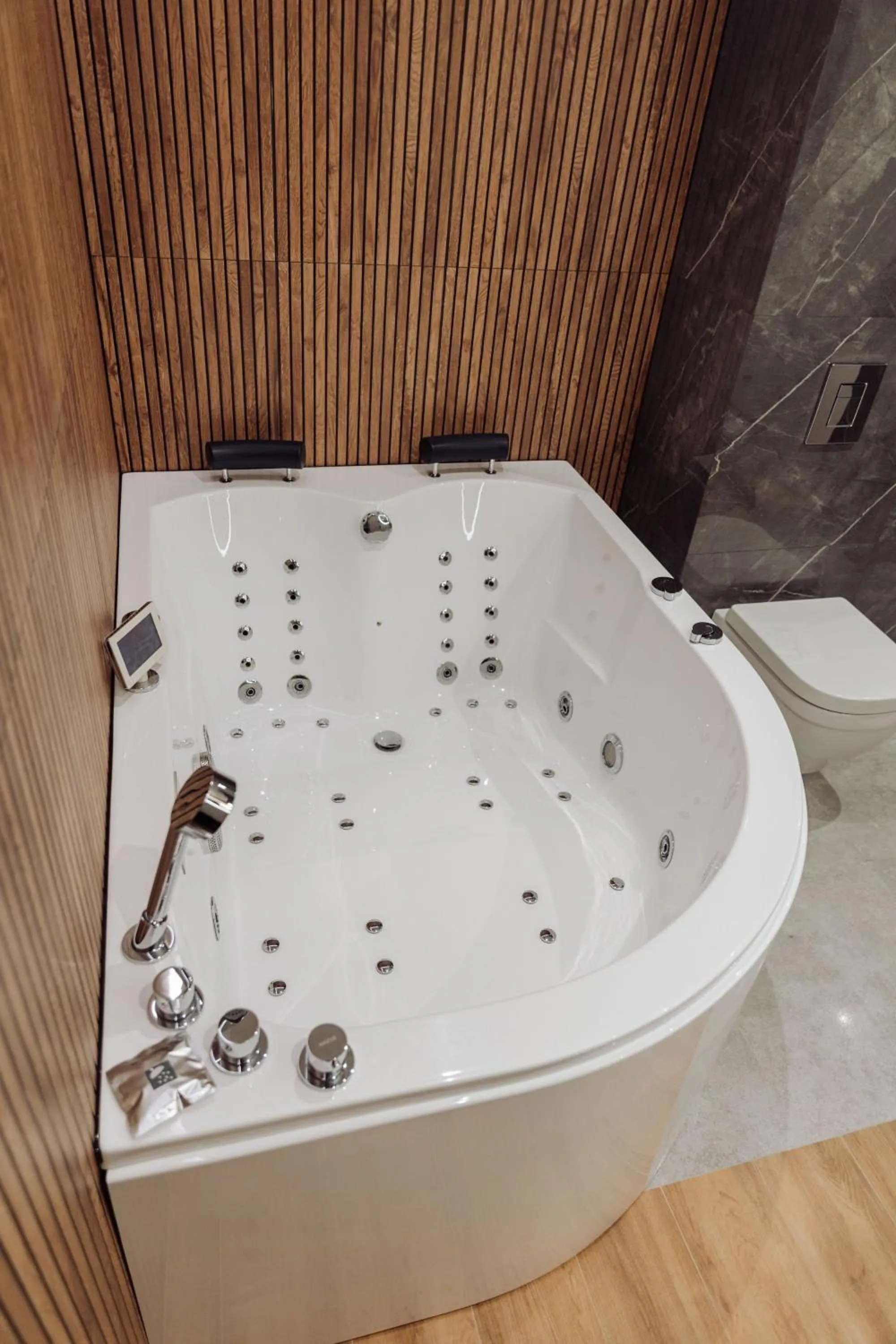 Hot Tub in Artis Loft Hotel