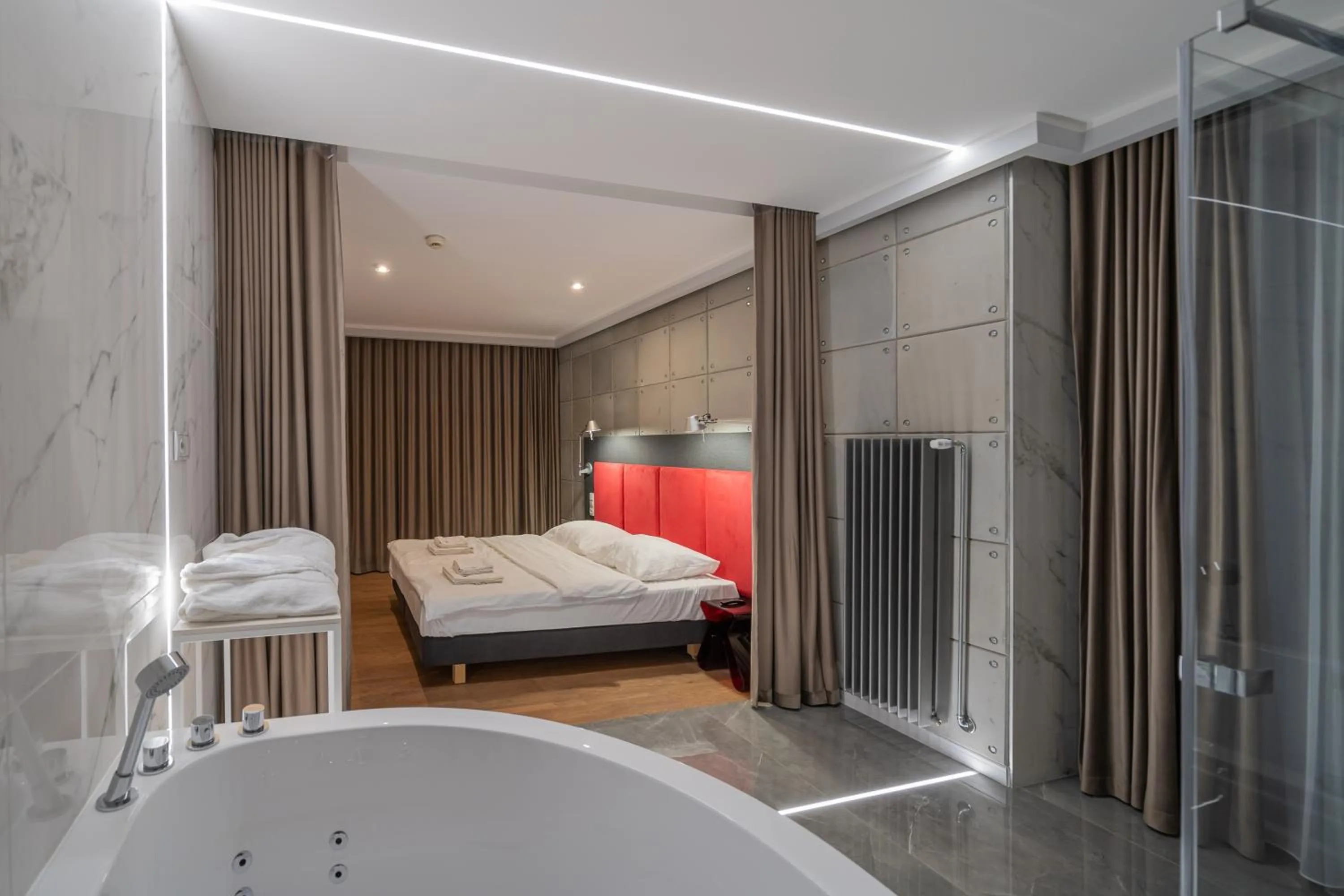 Photo of the whole room, Bed in Artis Loft Hotel