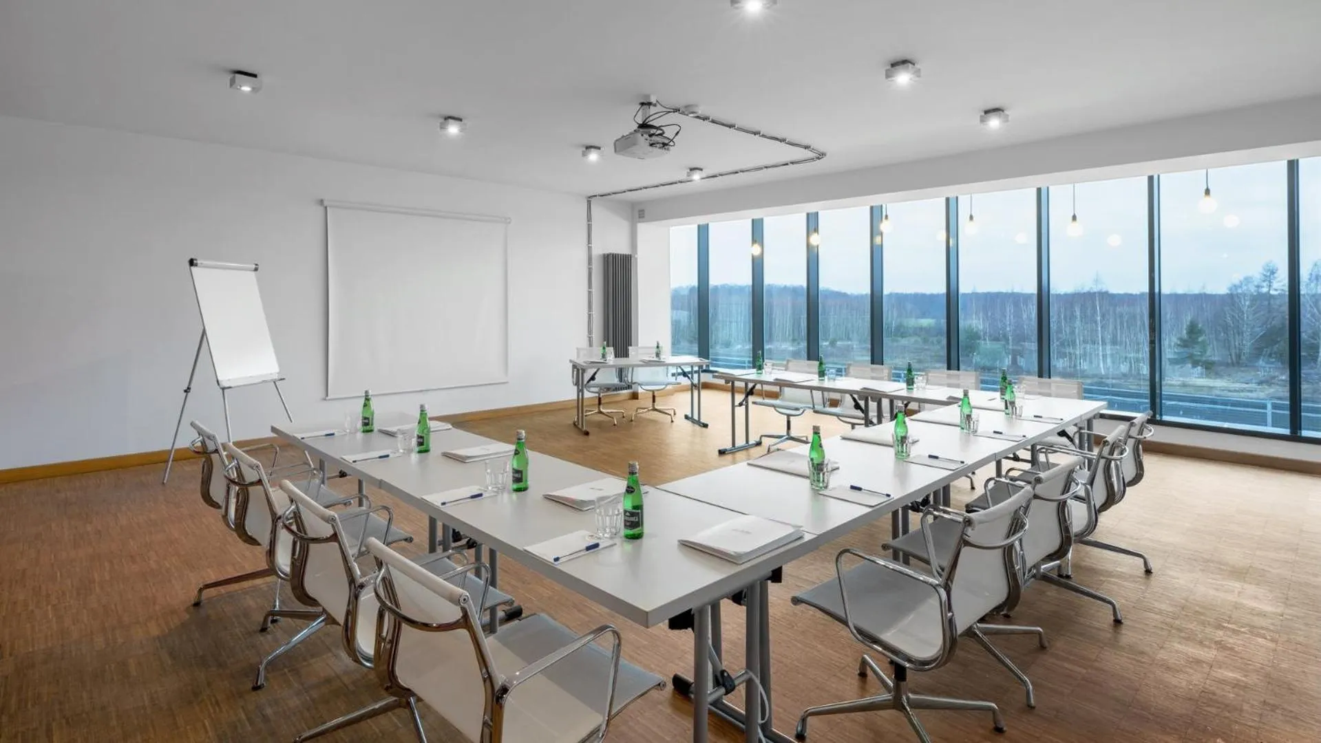 Area and facilities in Artis Loft Hotel