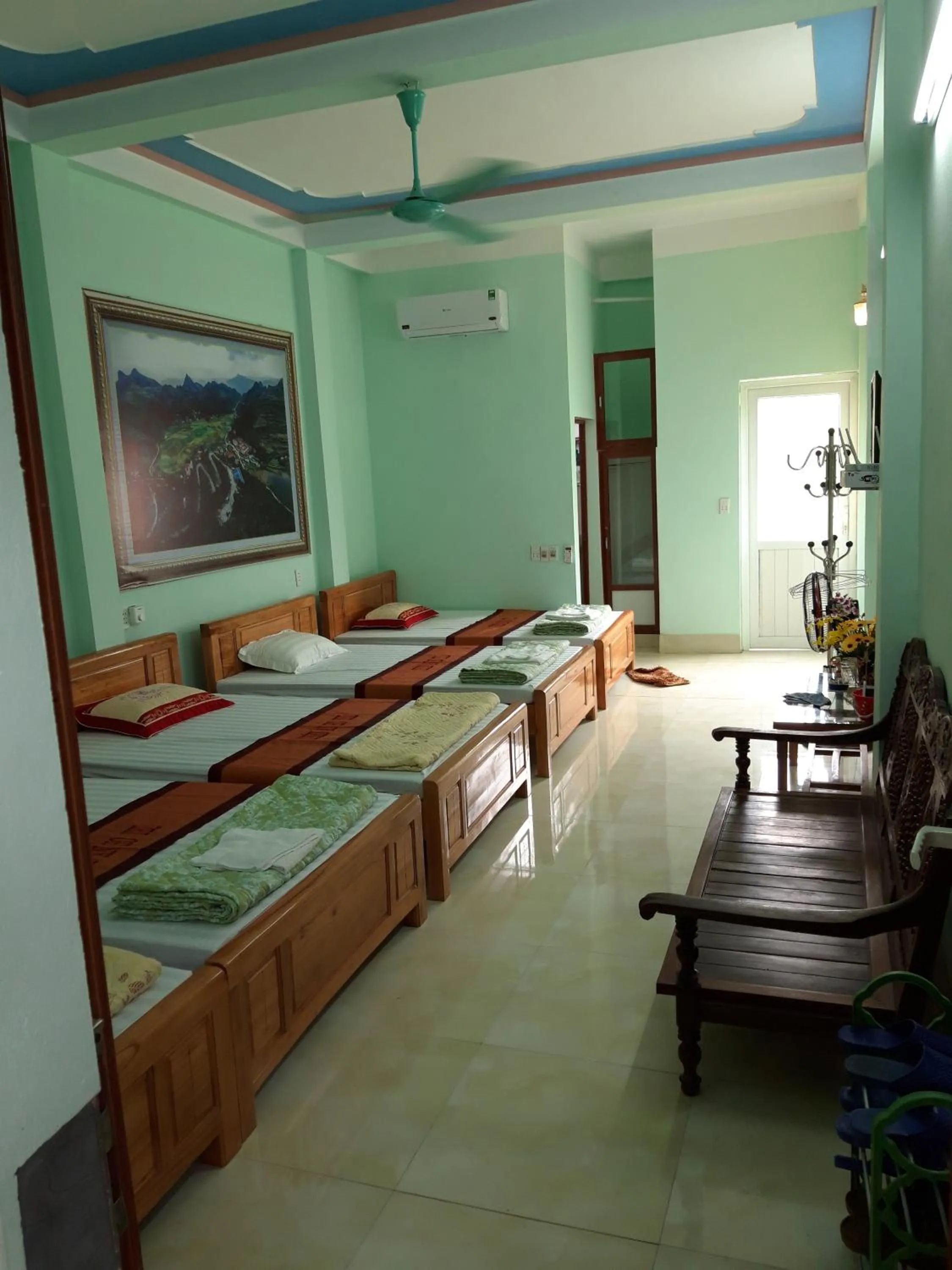 Bed in Yen Minh Hotel Thien An