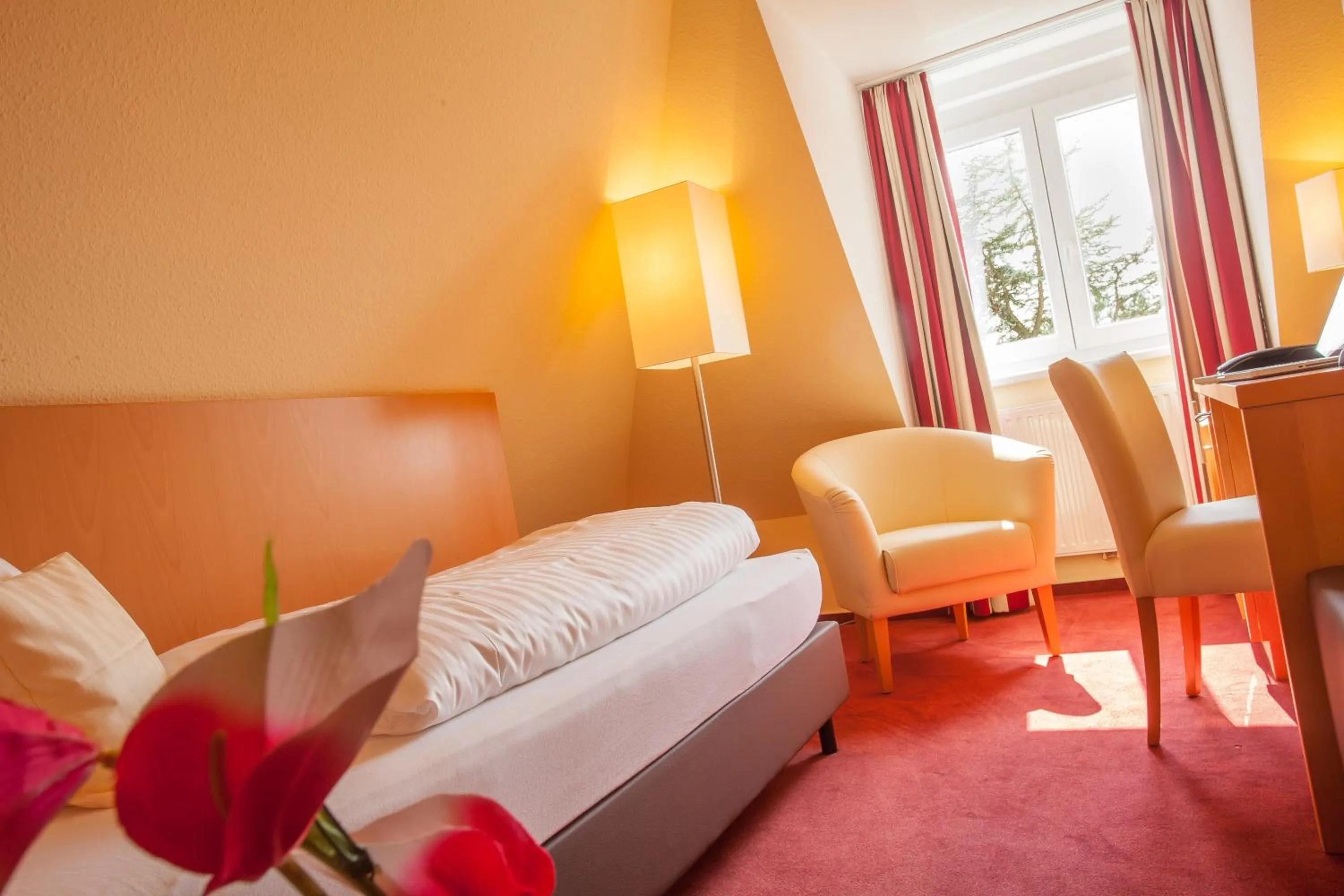 Bed in Moin Hotel Cuxhaven