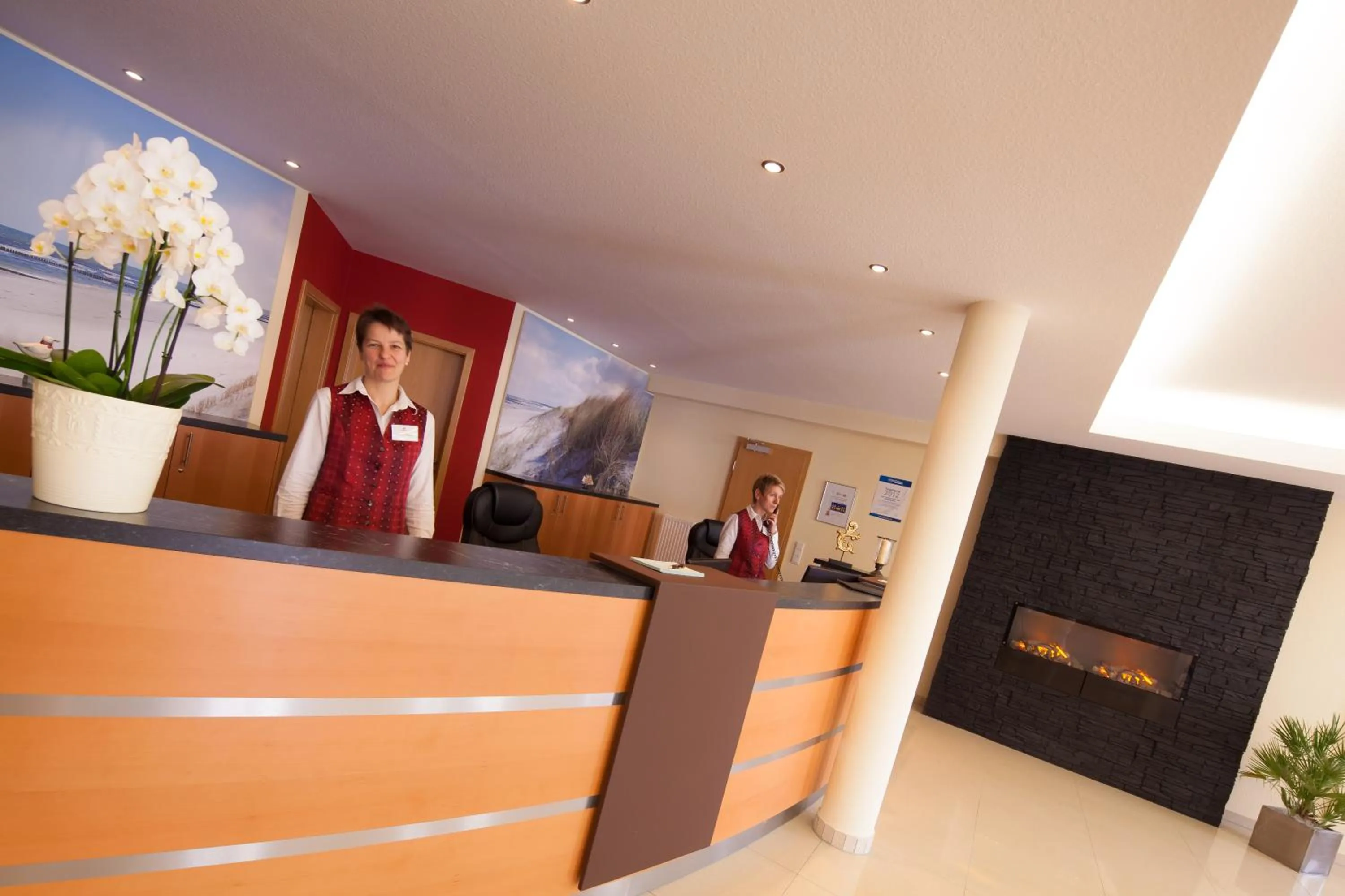 Lobby or reception in Moin Hotel Cuxhaven