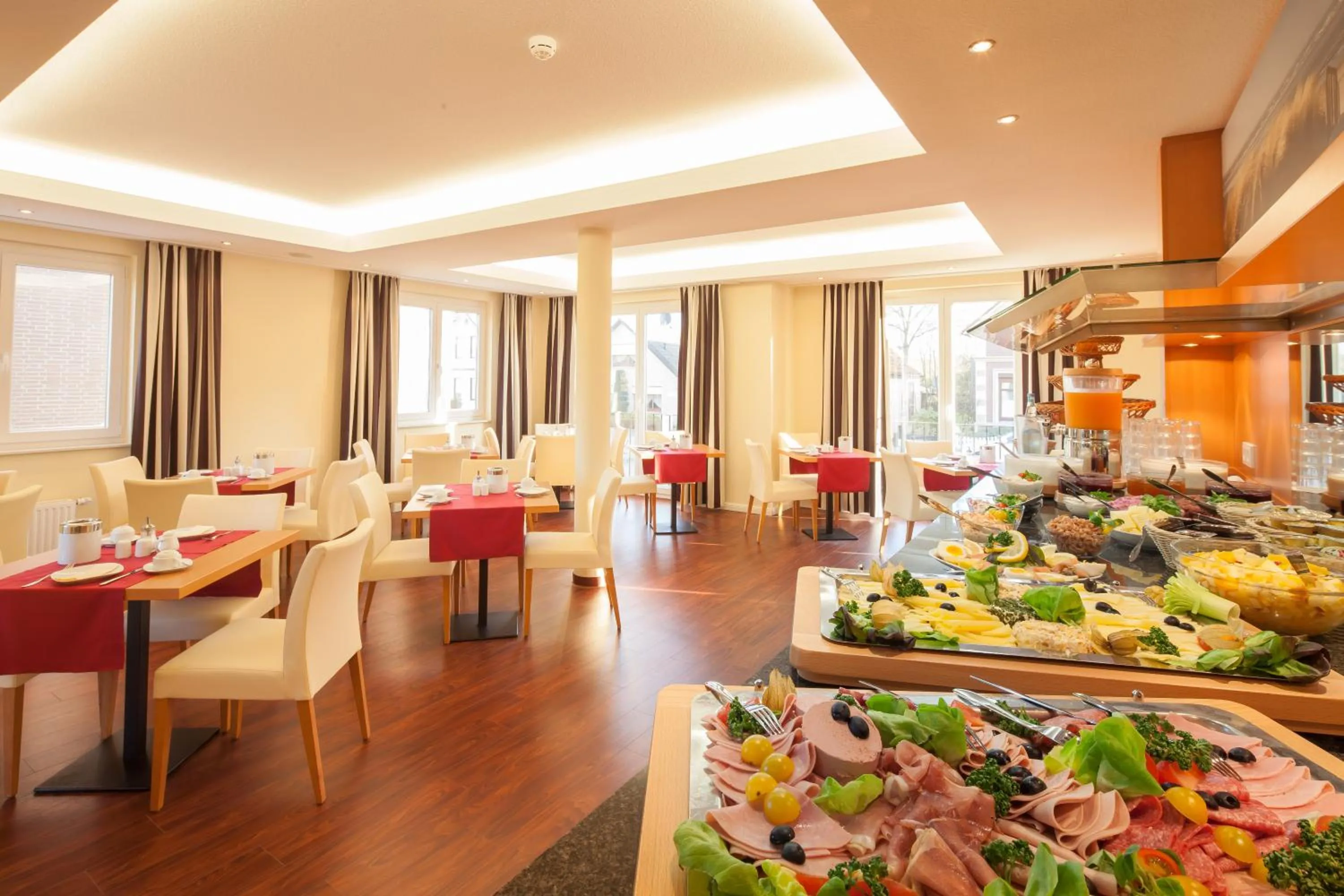 Buffet breakfast in Moin Hotel Cuxhaven