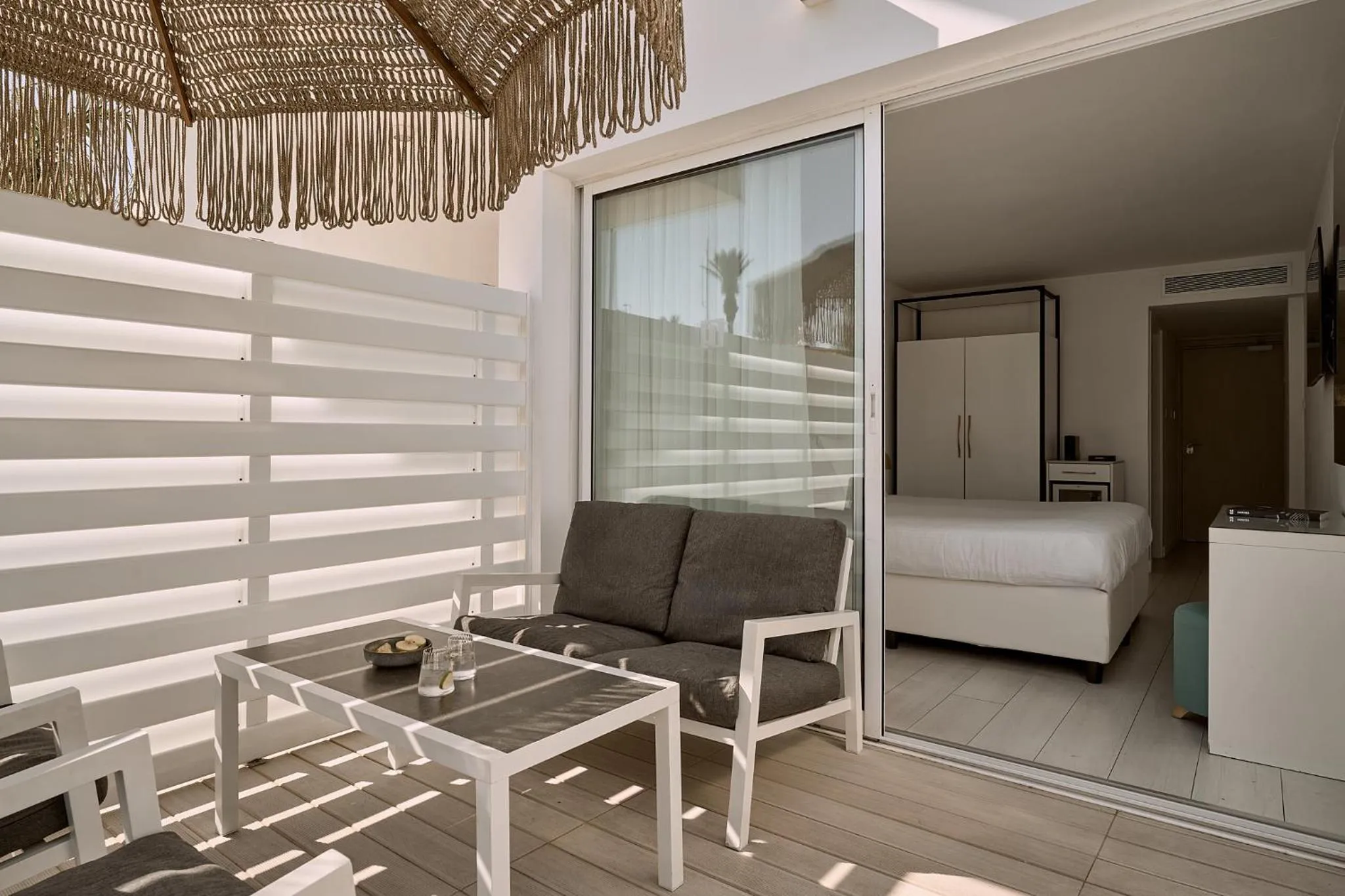 Hotel Napa Suites (Adults Only)