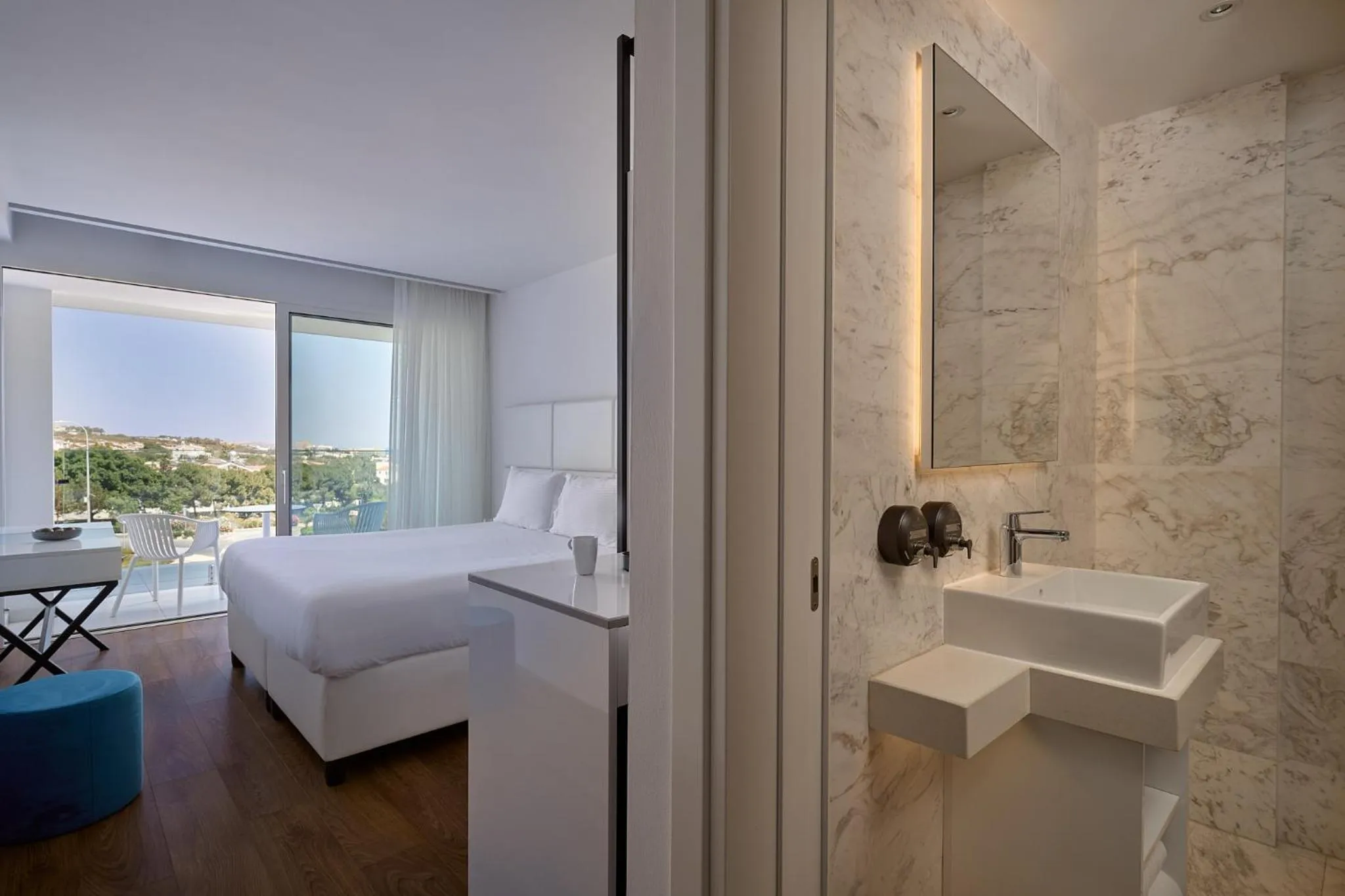 Hotel Napa Suites (Adults Only)