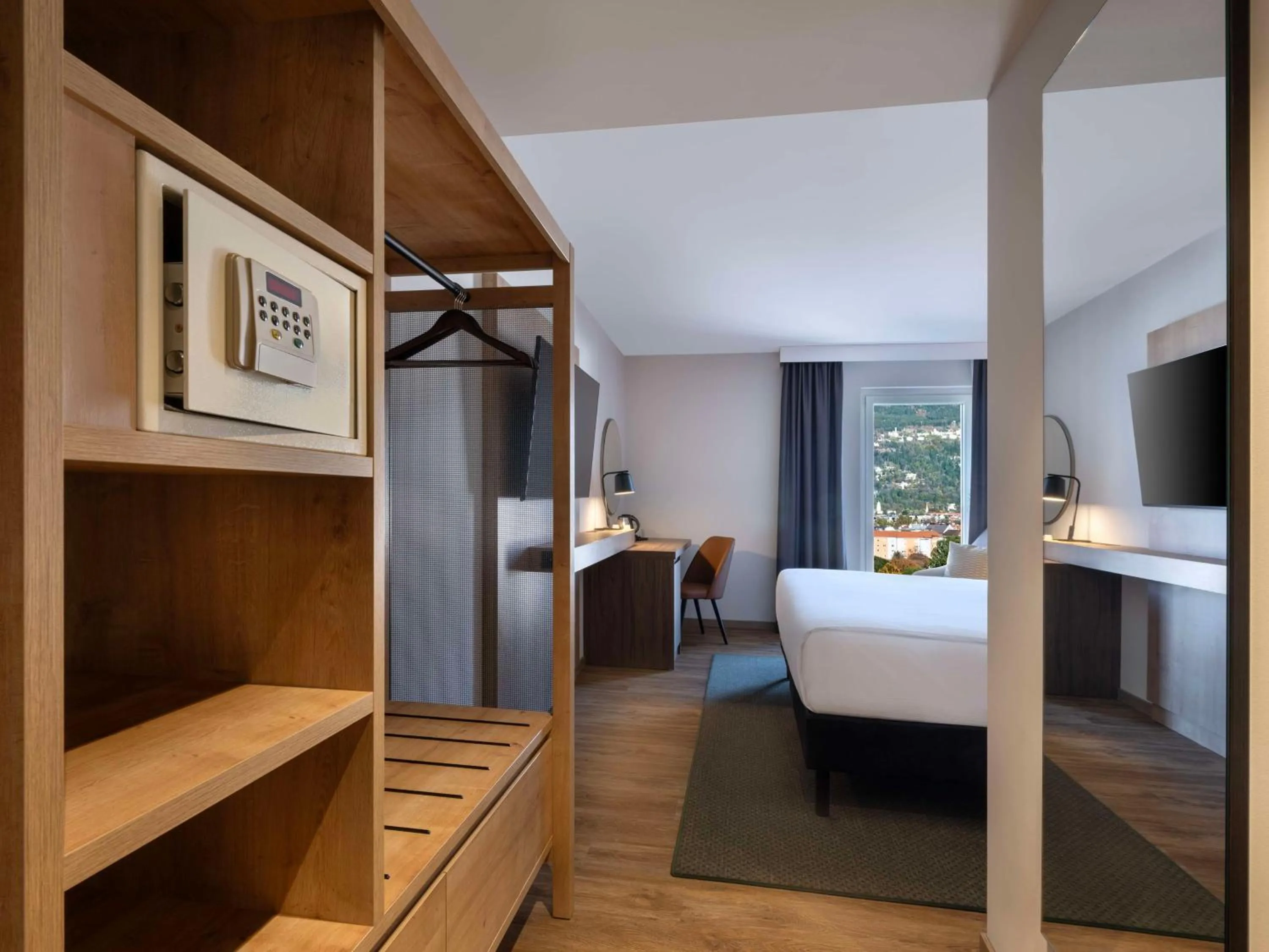 Bed in Hilton Garden Inn Innsbruck Tivoli