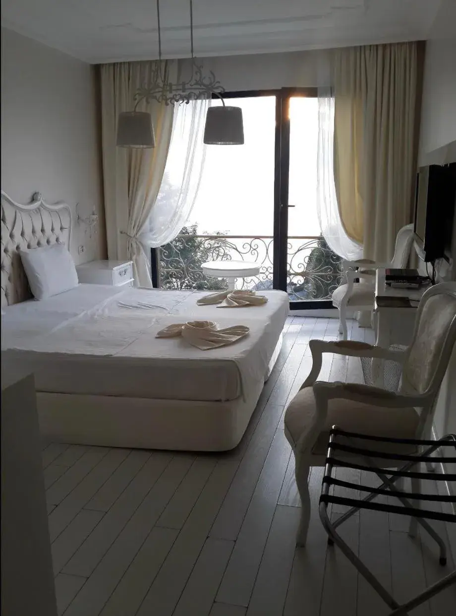 Honeymoon Suite - single occupancy in Bab-i Zer Hotel Honeymoon Suite - single occupancy in Bab-i Zer Hotel