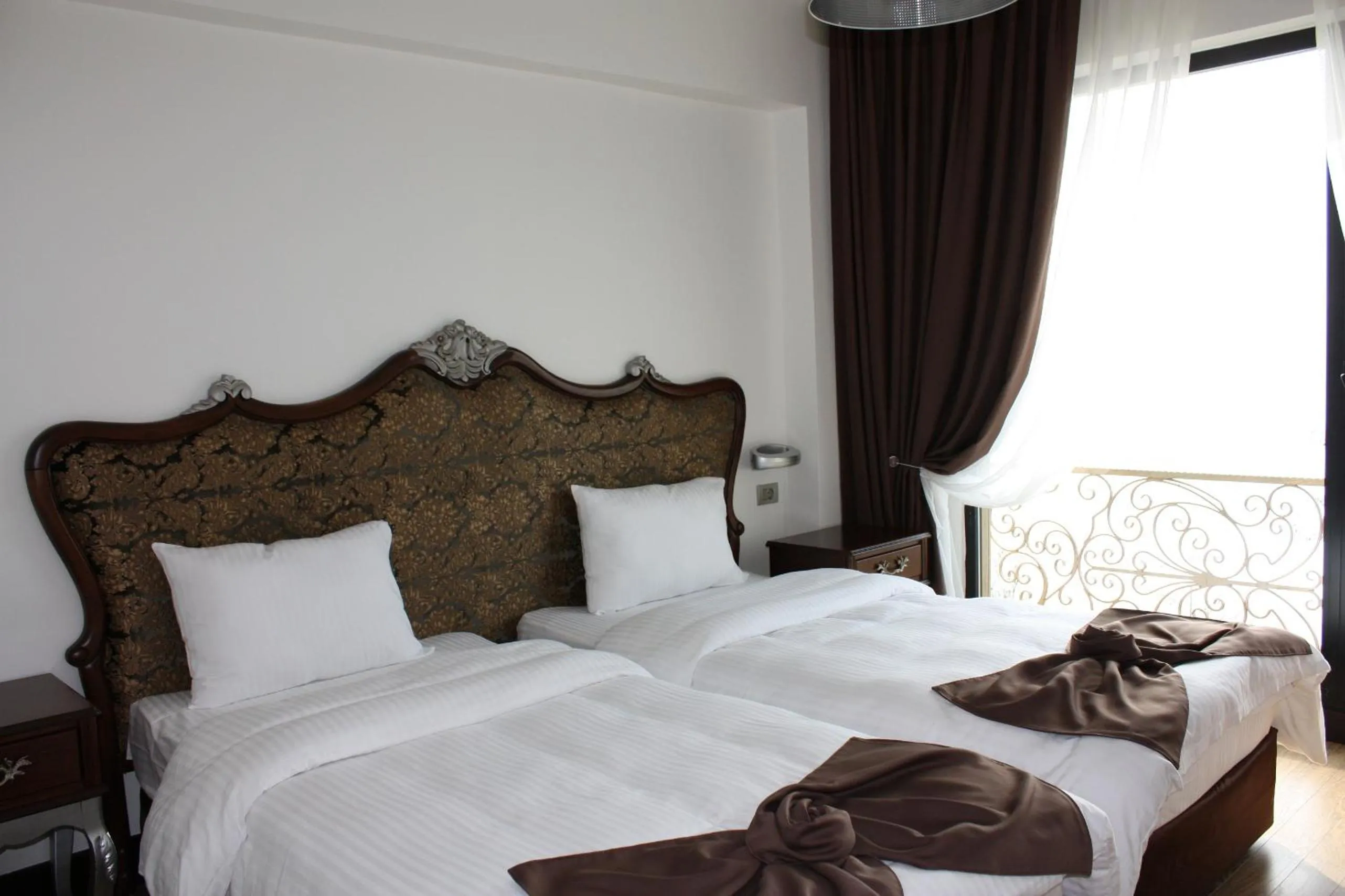 Bedroom, Bed in Bab-i Zer Hotel