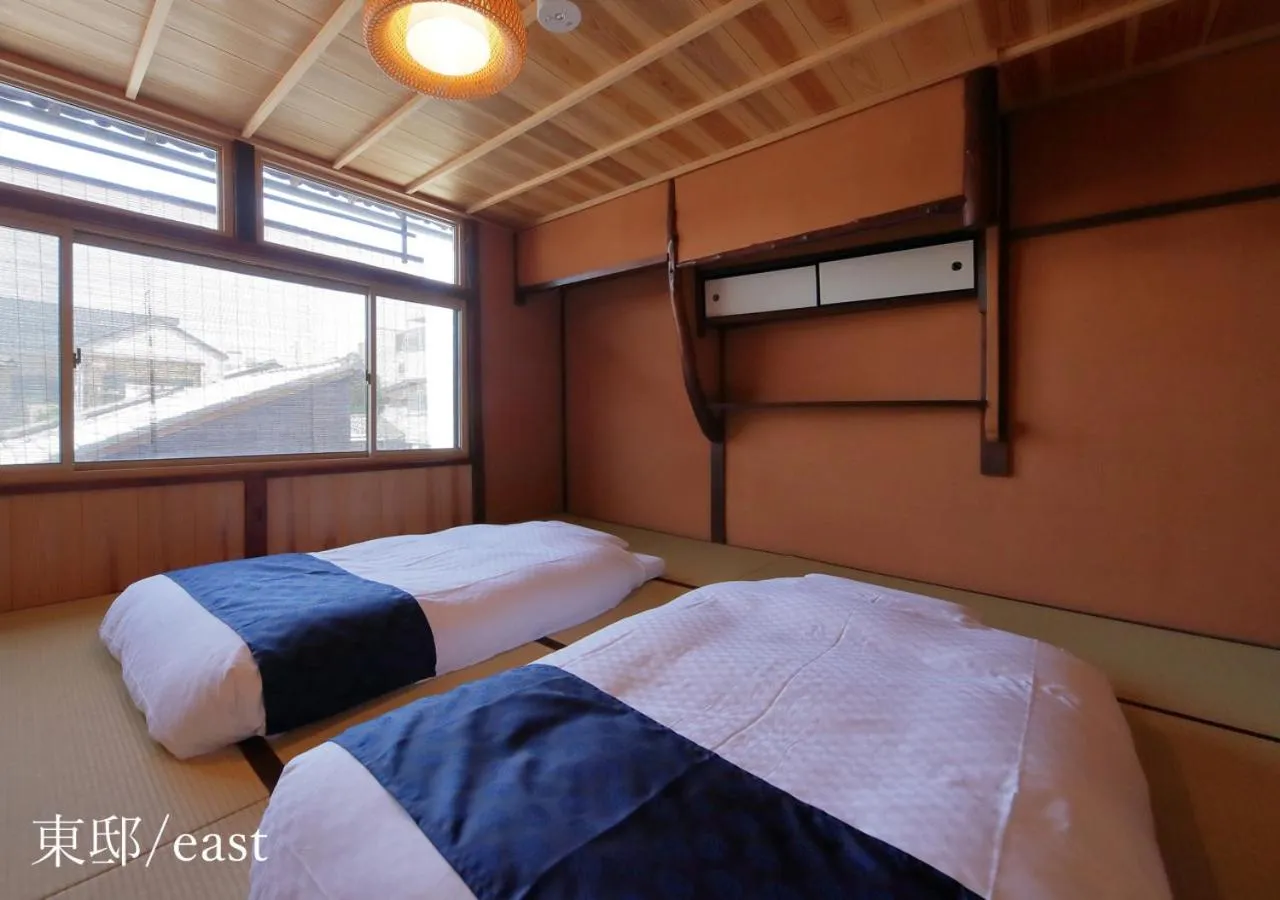 Bedroom, Bed in Houka