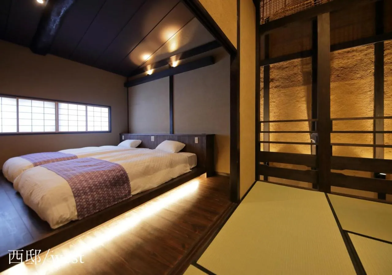Bedroom, Bed in Houka