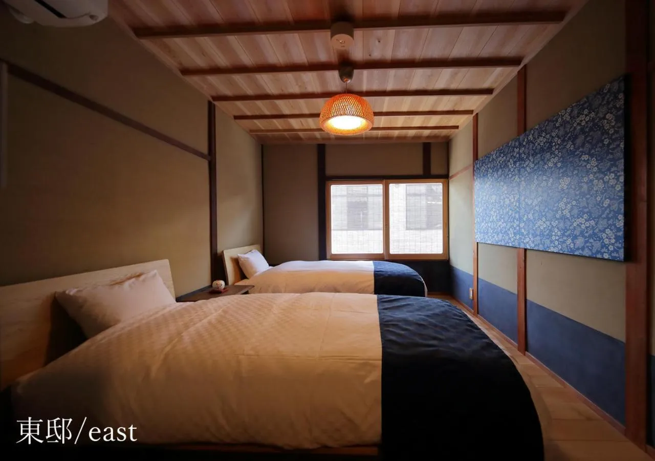 Bedroom, Bed in Houka