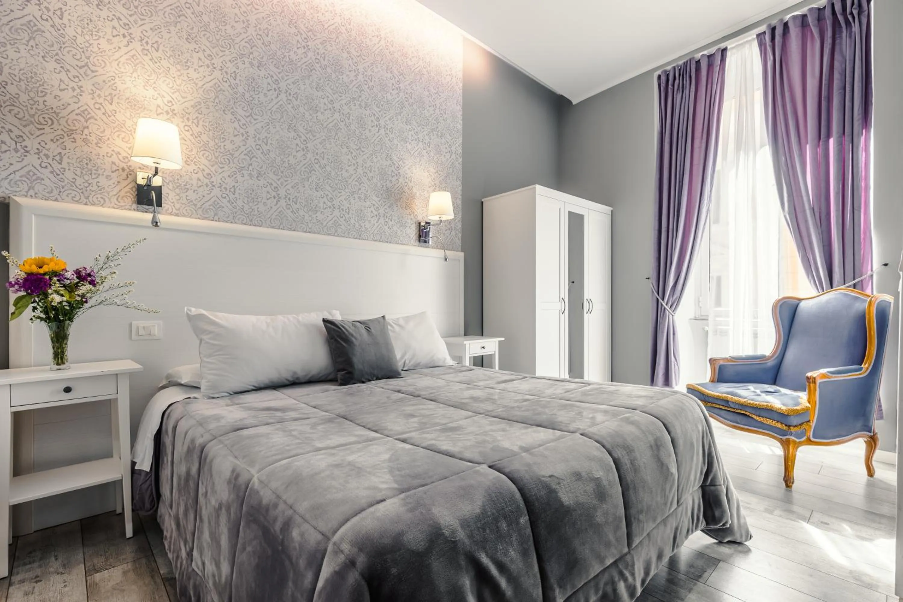 Bedroom, Bed in Bed And Best