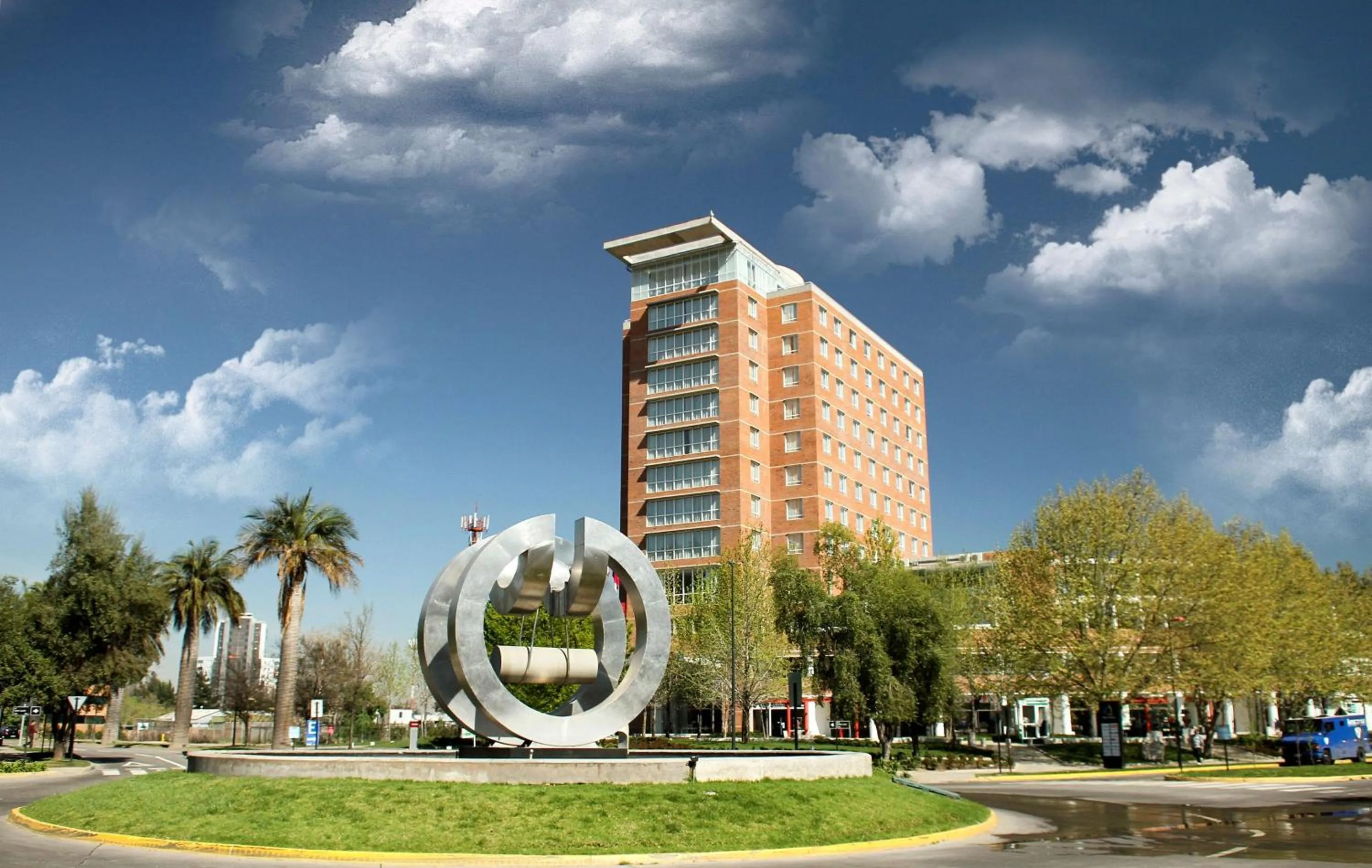 Property Building in Radisson Ciudad Empresarial Santiago