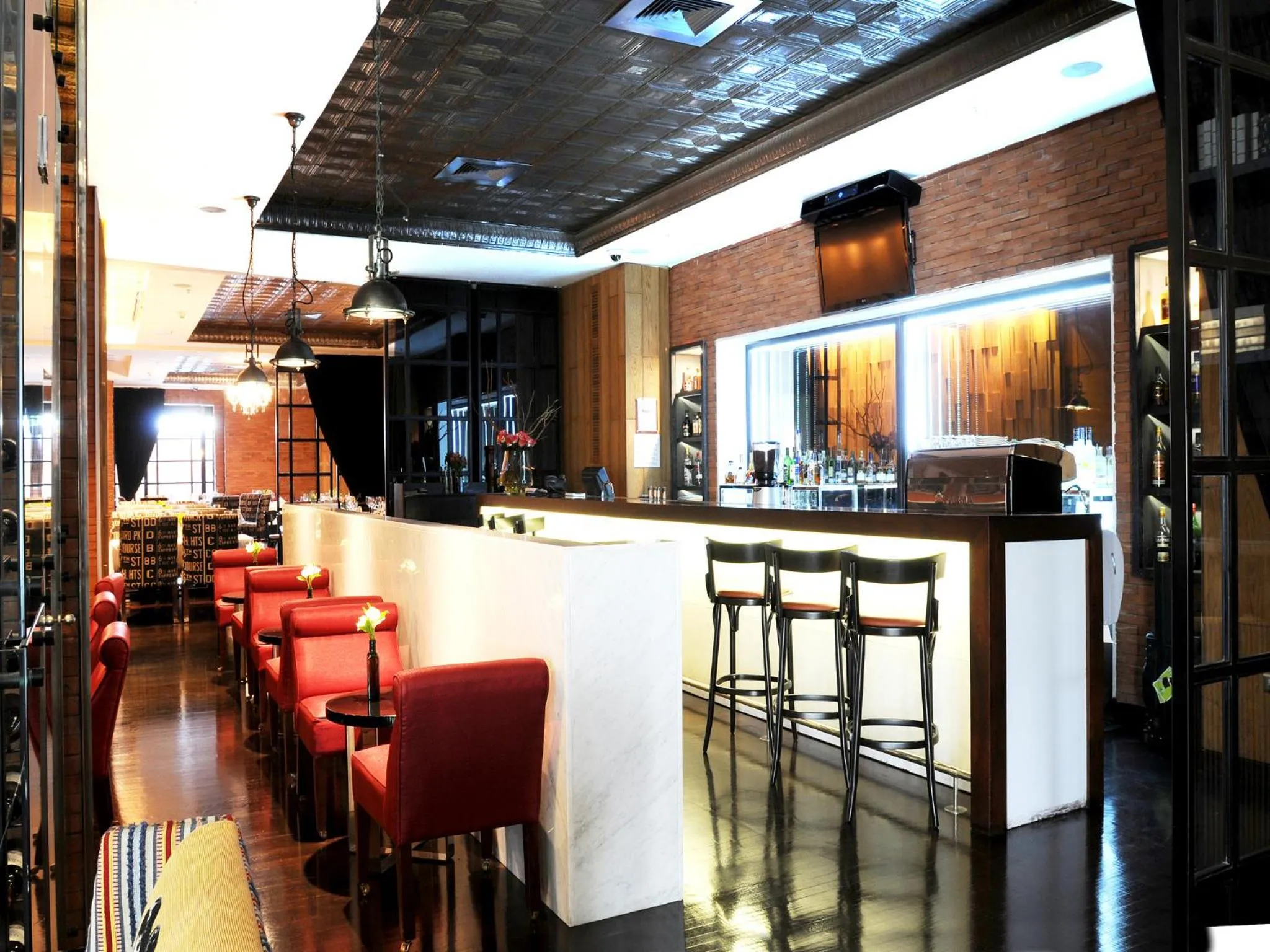 Decorative detail, Lounge/Bar in Radisson Ciudad Empresarial Santiago