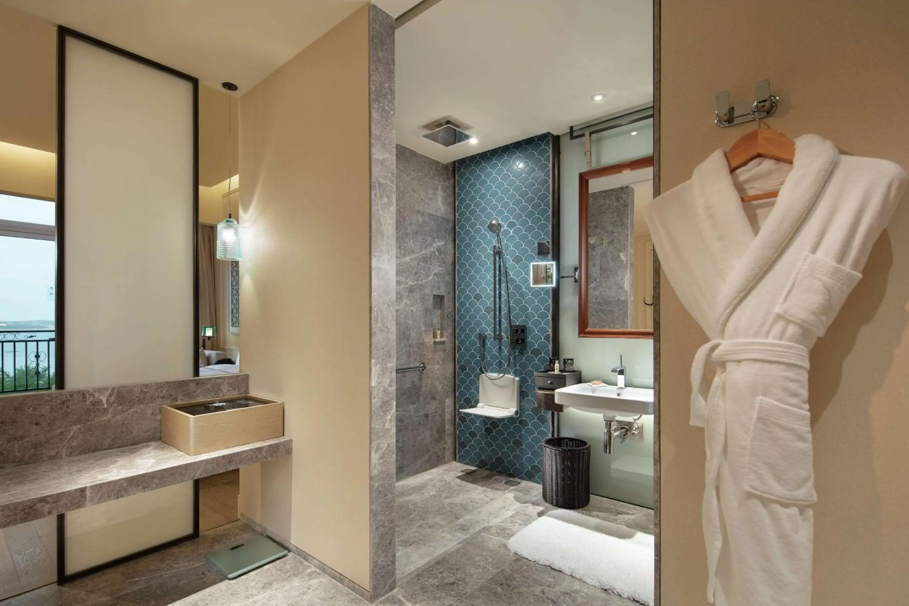 Bathroom in Hilton Dalian Golden Pebble Beach Resort