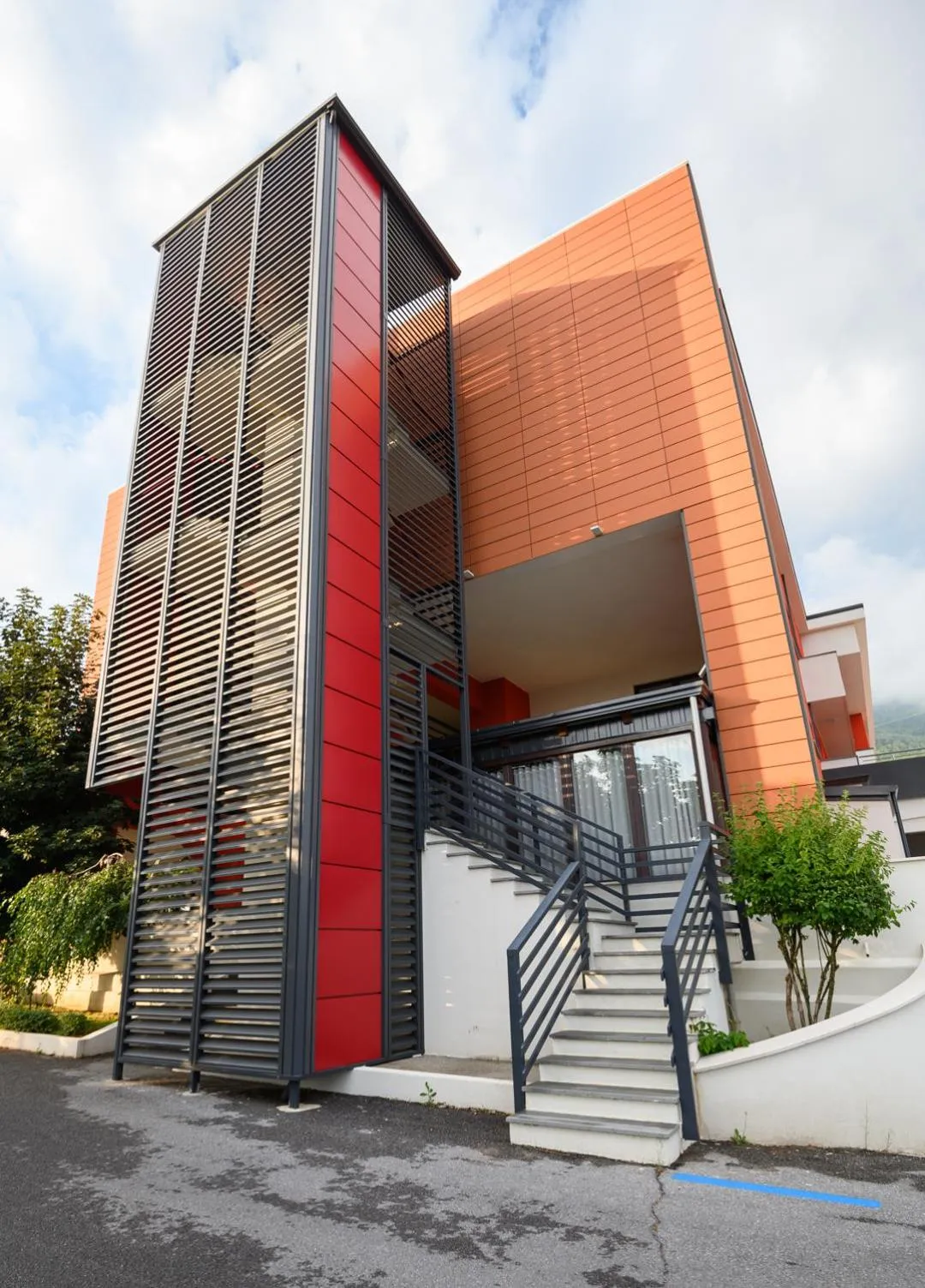 Property building in Bhotel