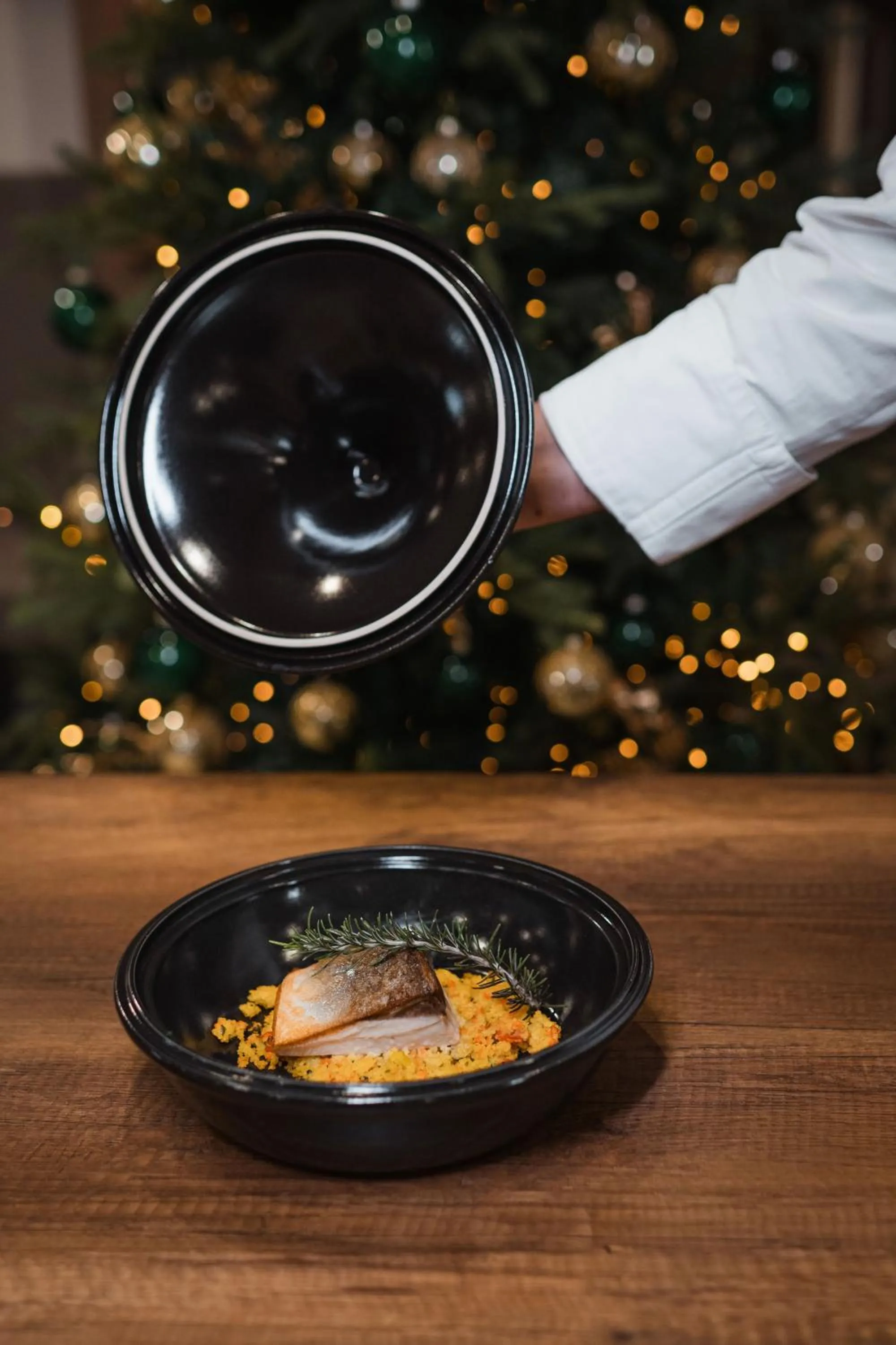 Food and drinks in Bhotel