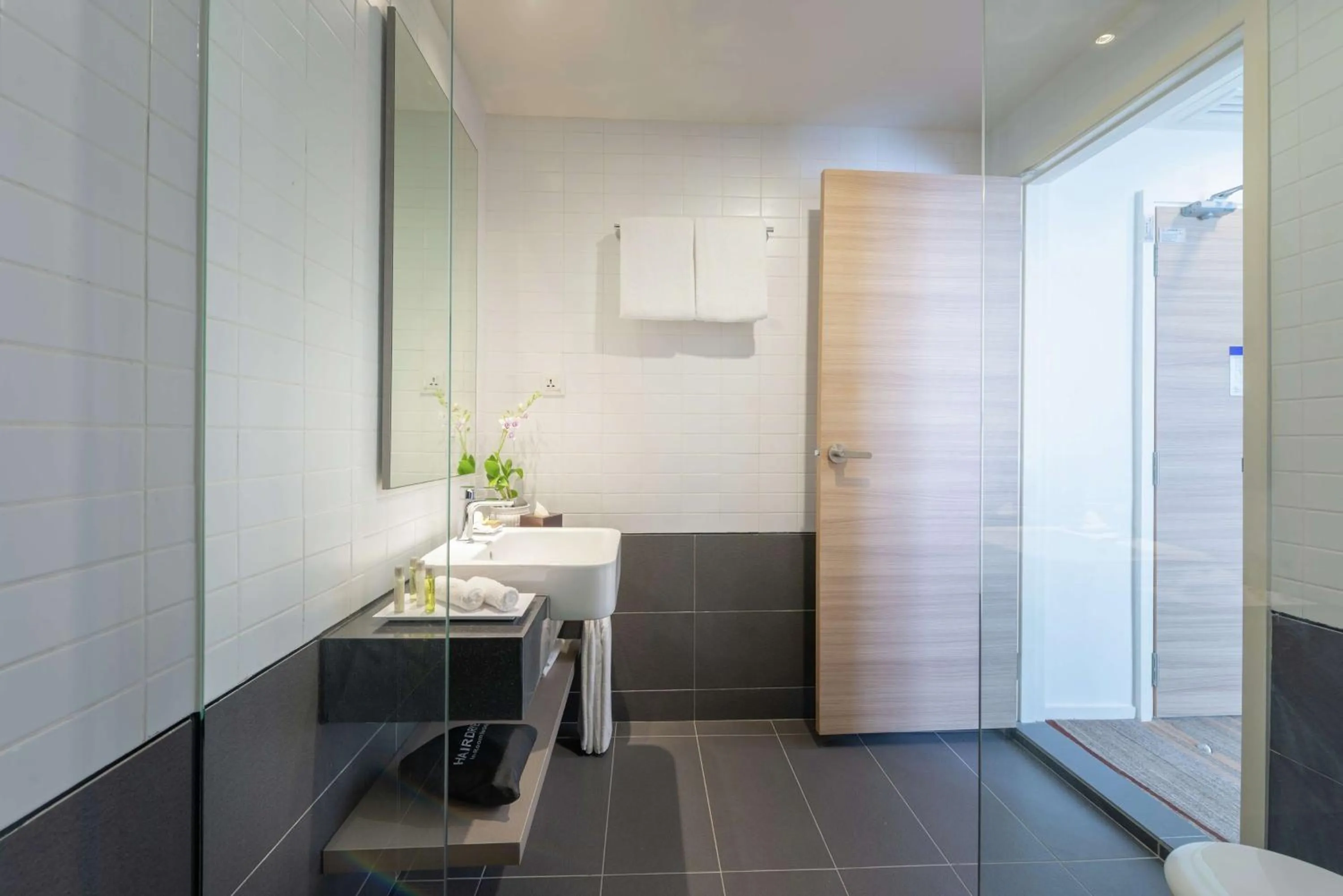 Toilet in Hilton Garden Inn Kuala Lumpur - South