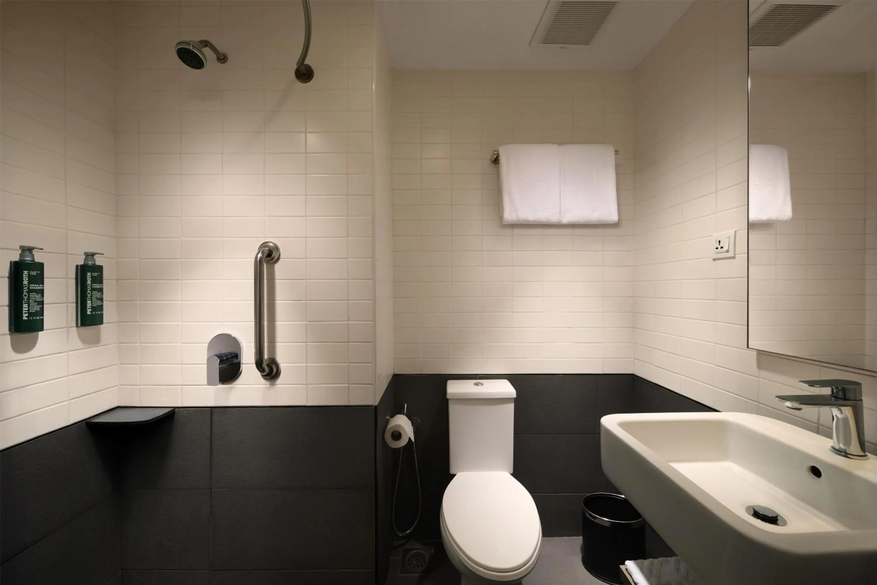 Bathroom in Hilton Garden Inn Kuala Lumpur - South