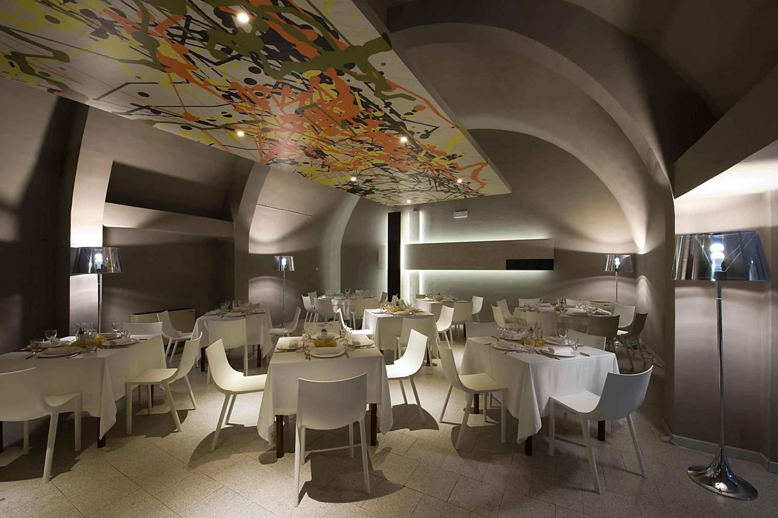 Restaurant/places to eat in Hotel La Corte