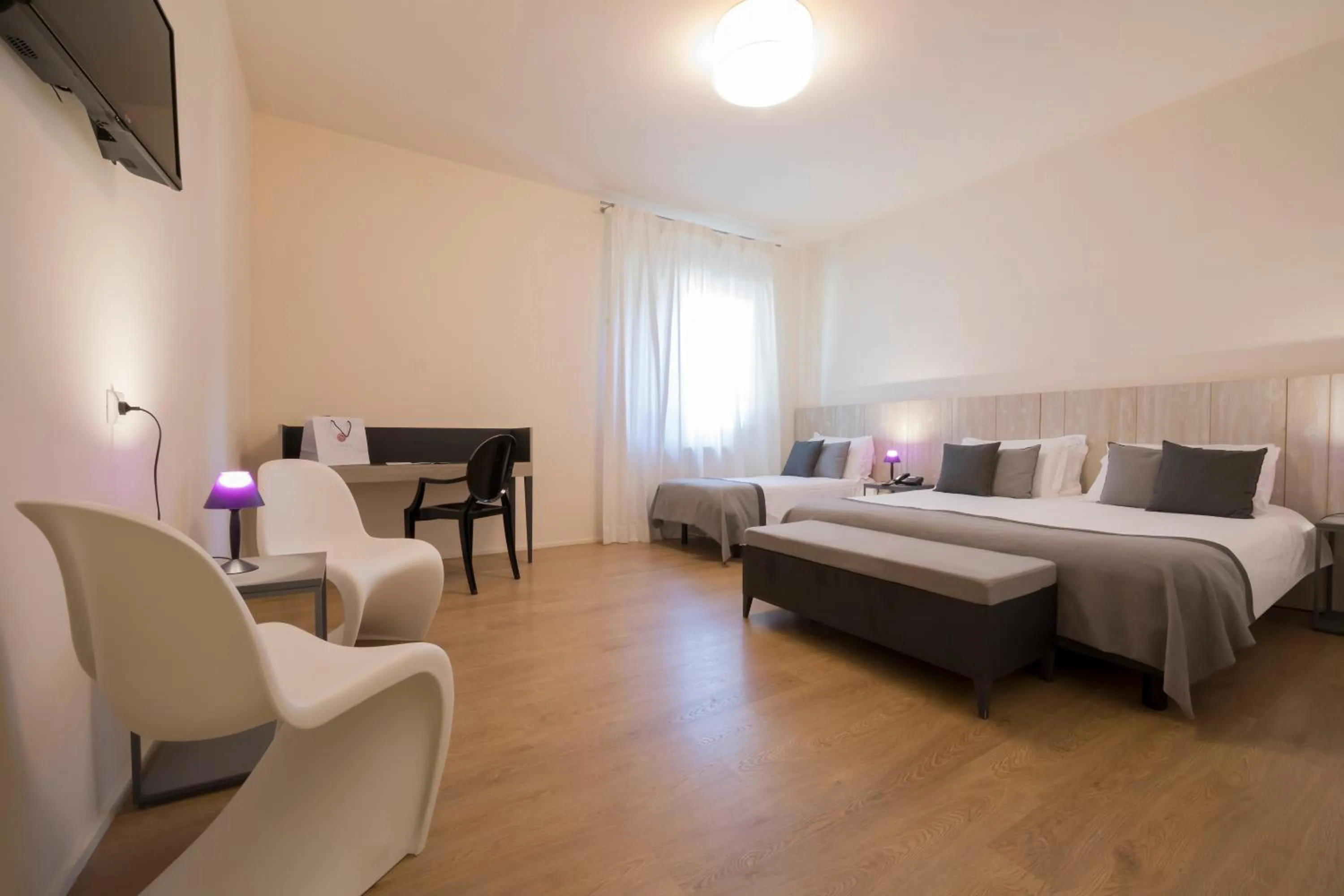 Photo of the whole room, Bed in Hotel La Corte