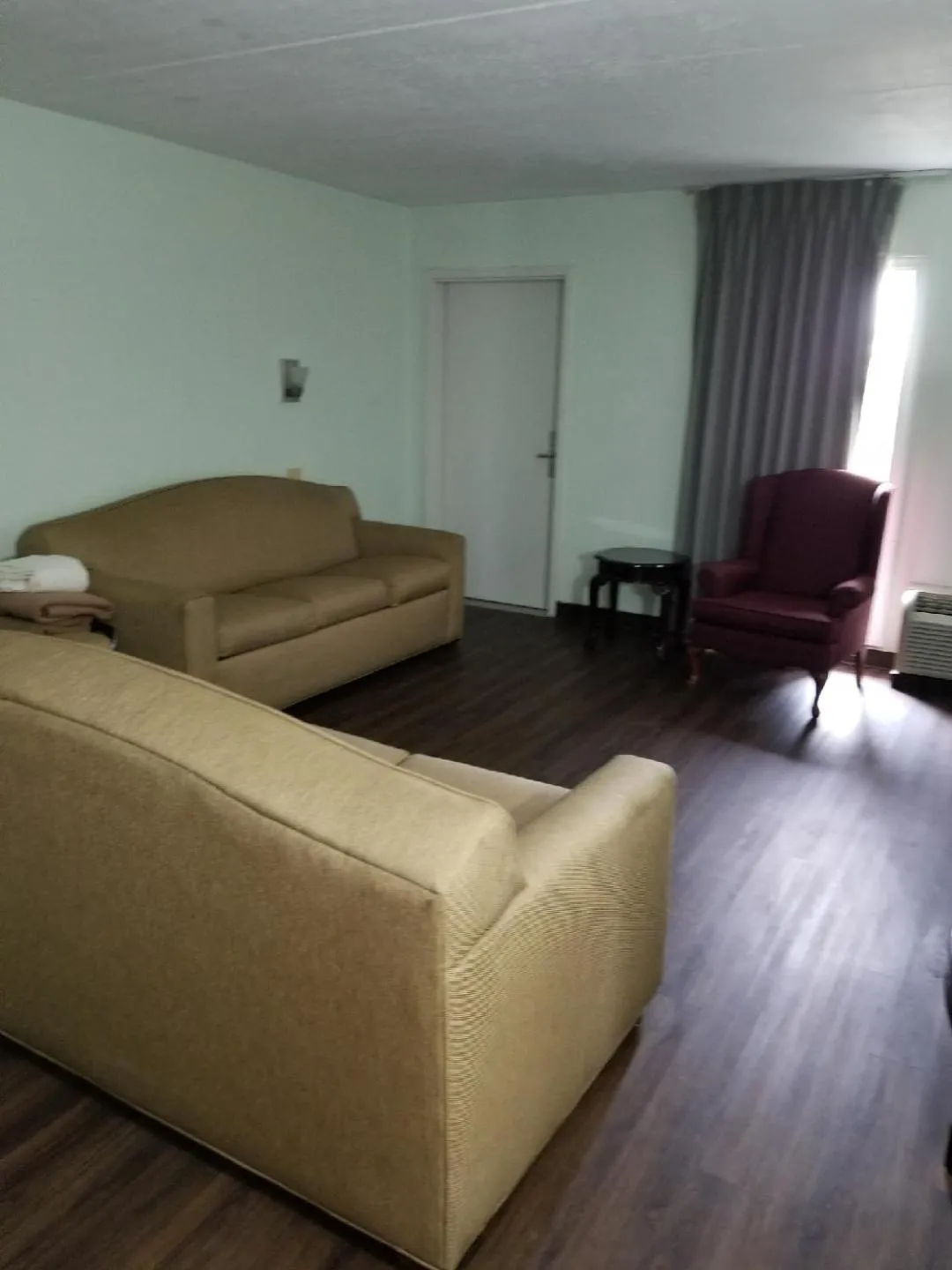 Other, Bed in Bestway Inn - Madison