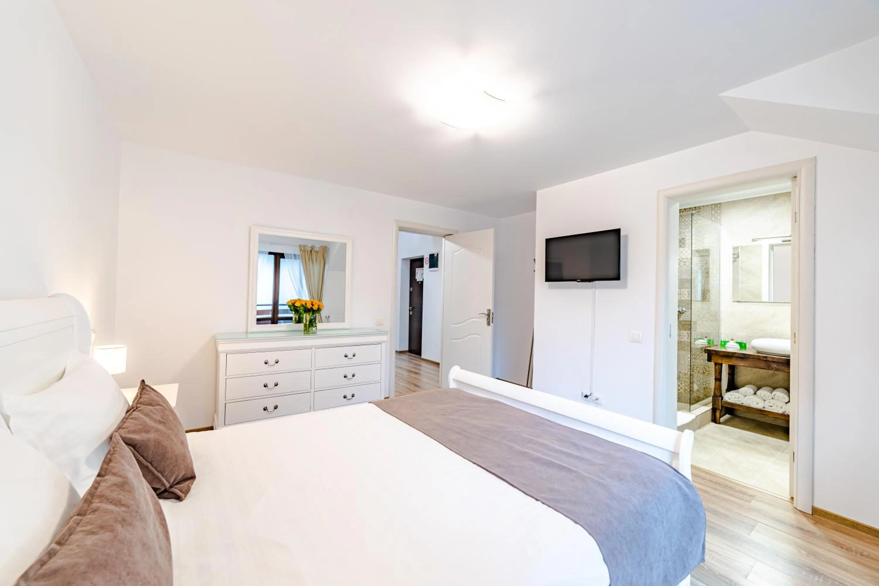 Bedroom, Bed in Yael Luxury Apartments 2