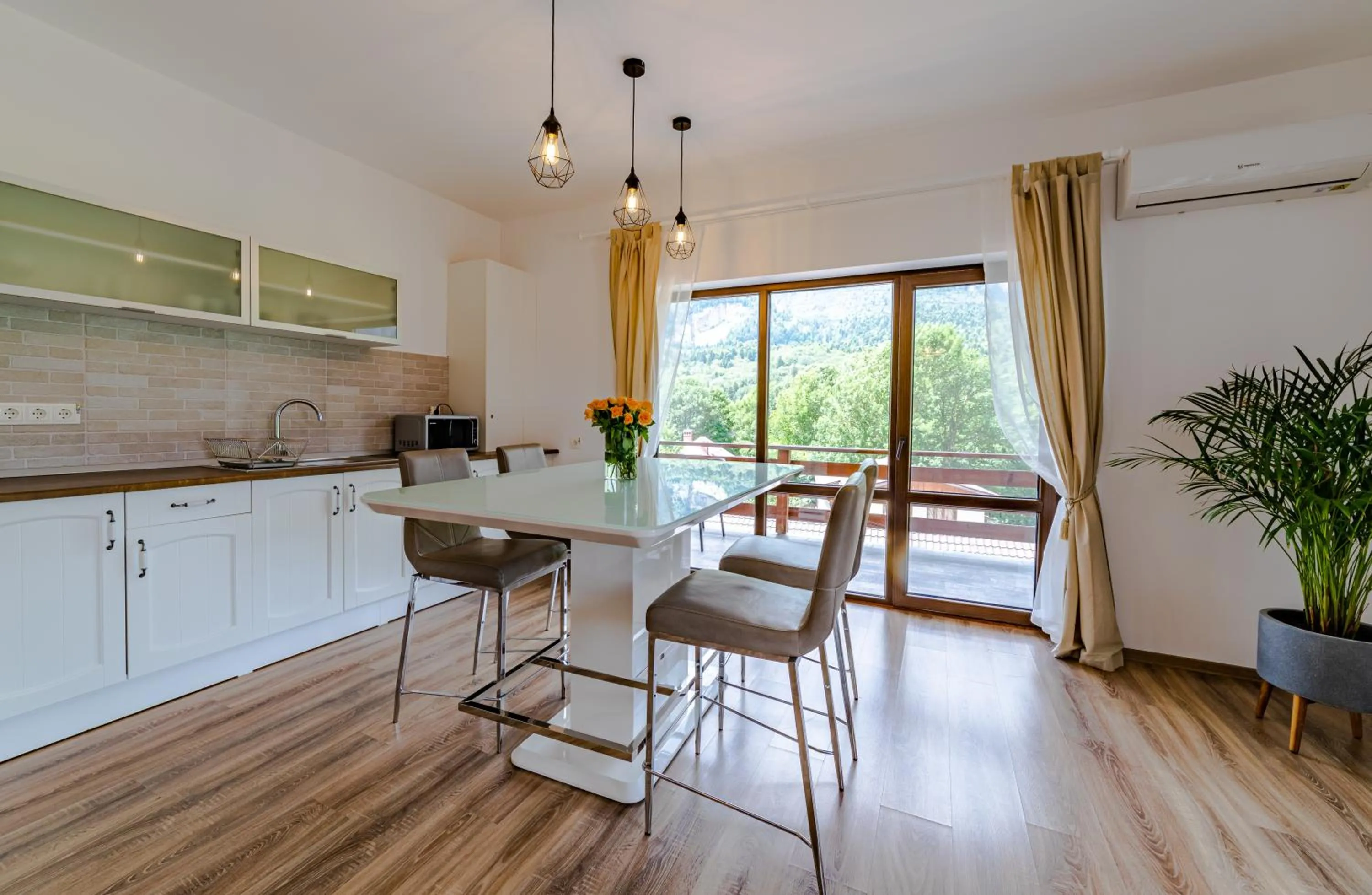 Kitchen or kitchenette in Yael Luxury Apartments 2