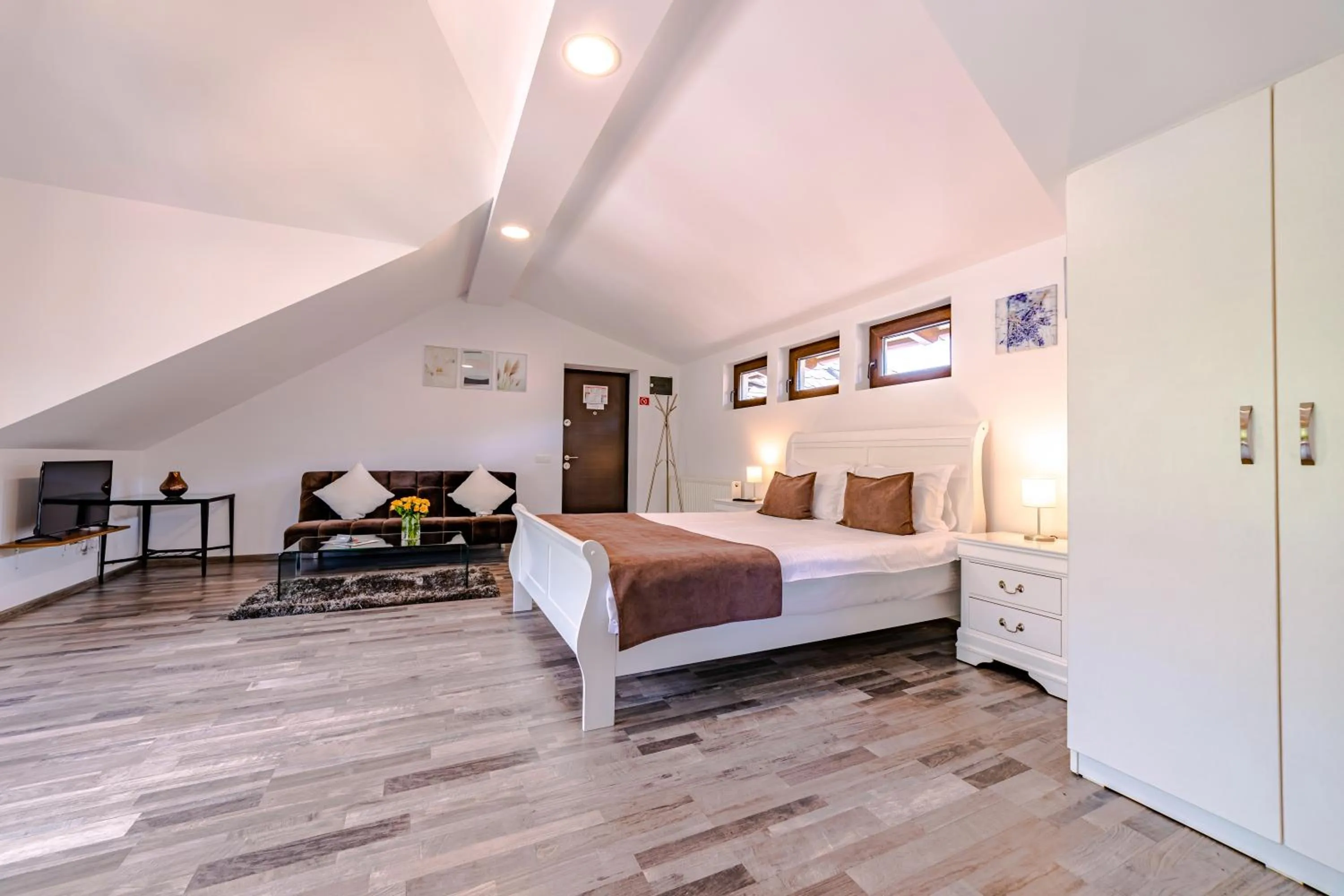 Photo of the whole room, Bed in Yael Luxury Apartments 2