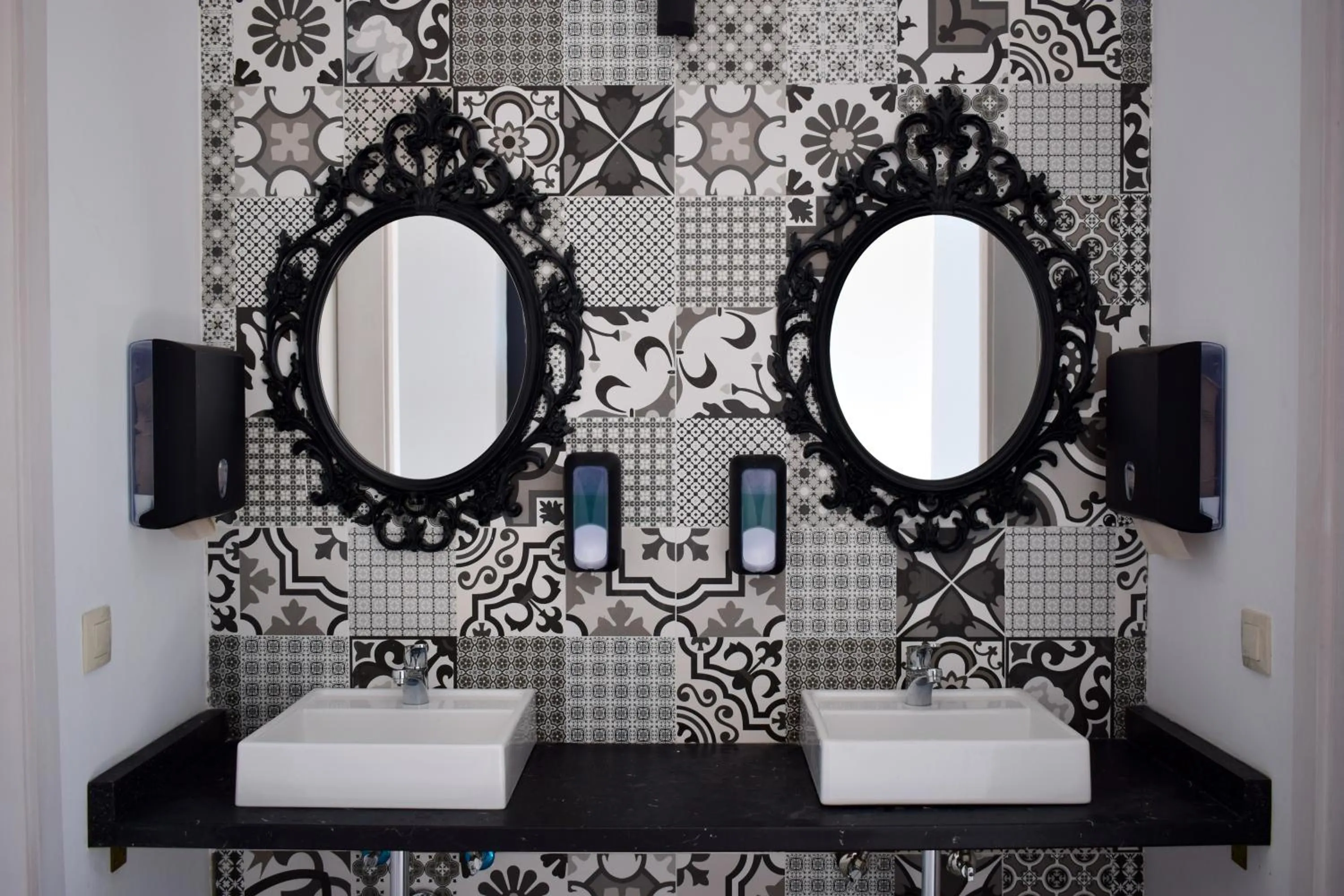 Decorative detail in Ouril Hotel Agueda