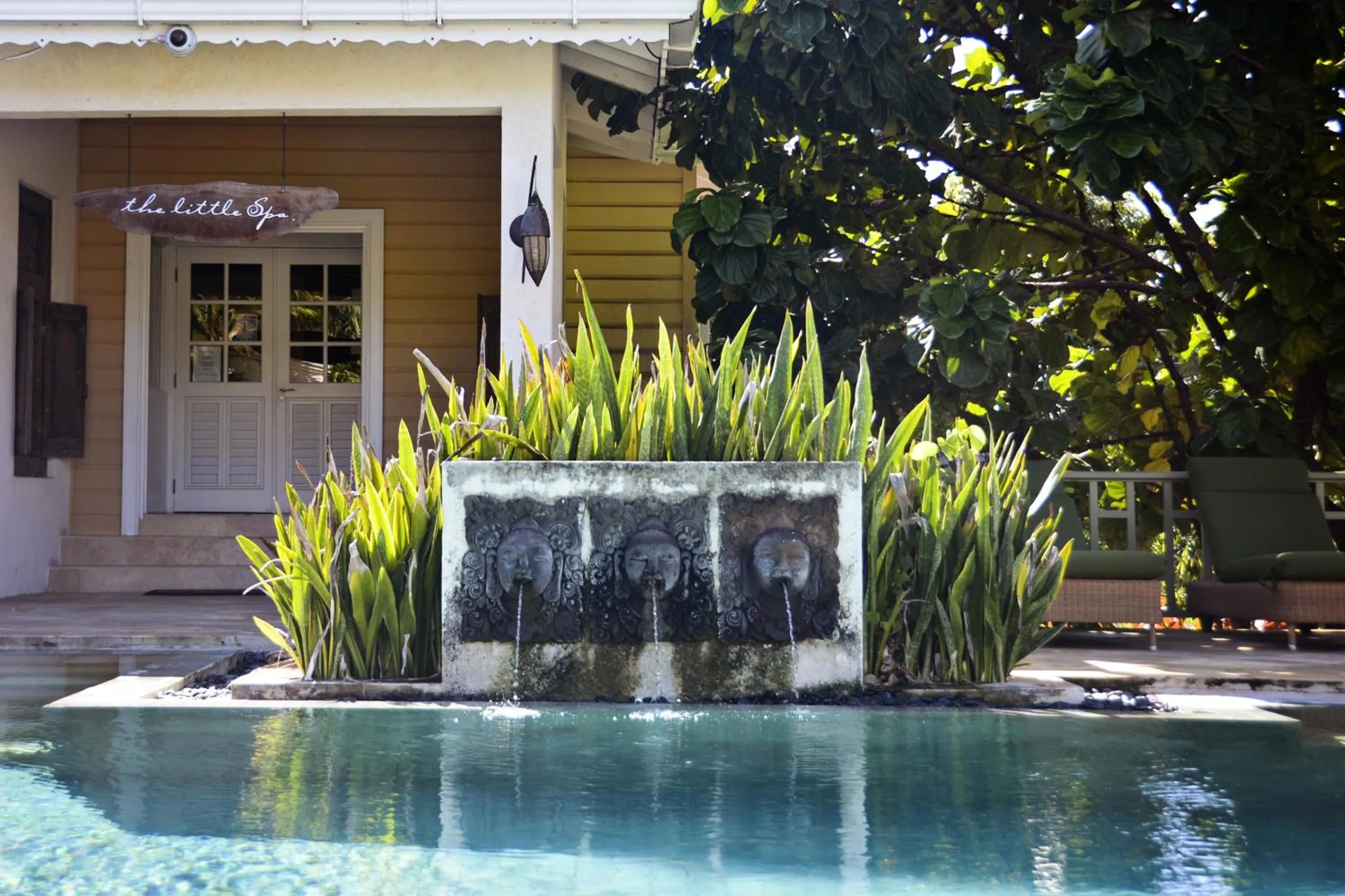 Swimming pool in Little Good Harbour