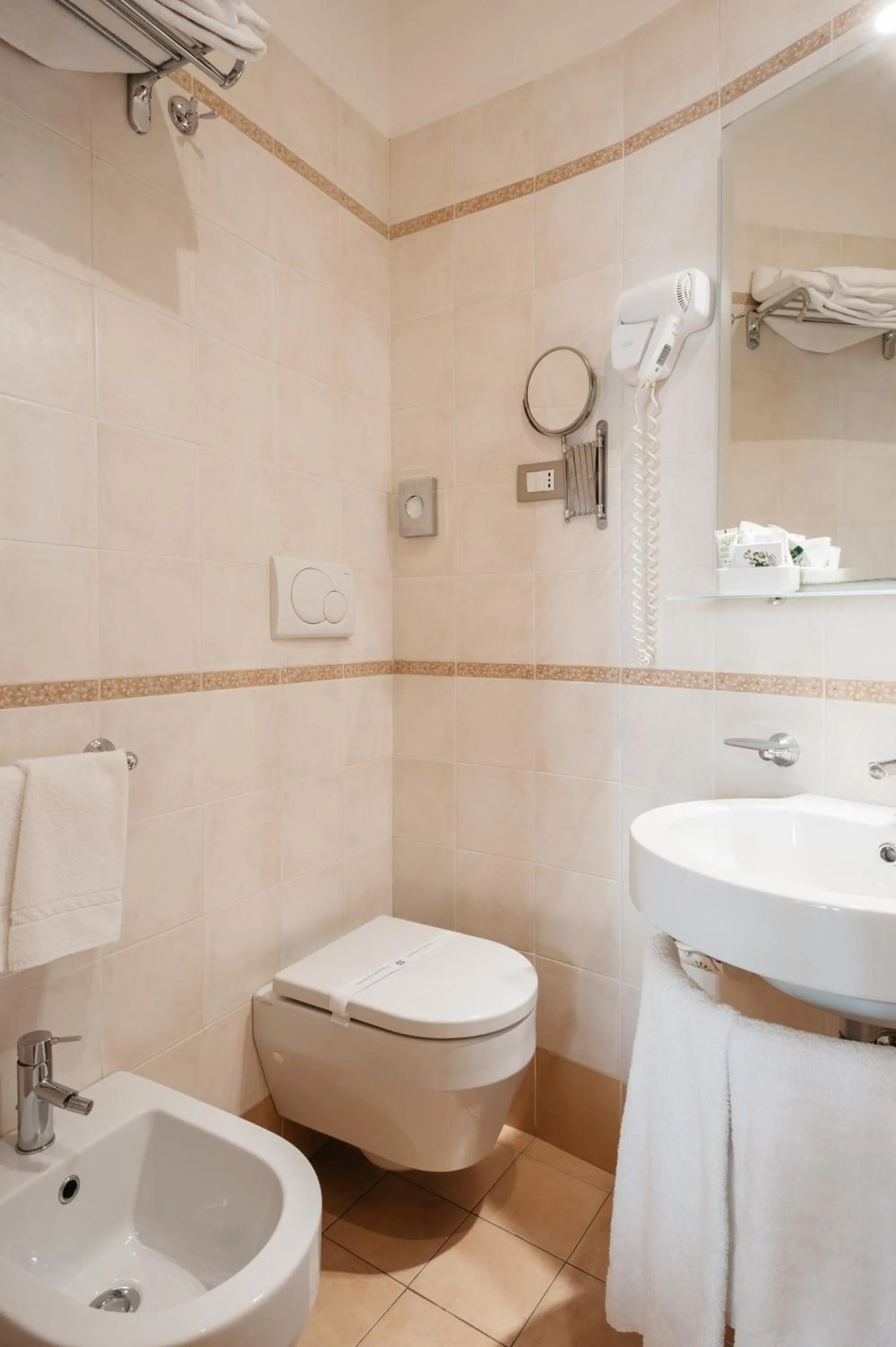 Toilet in Hotel L'Arcangelo - Boutique Hotel