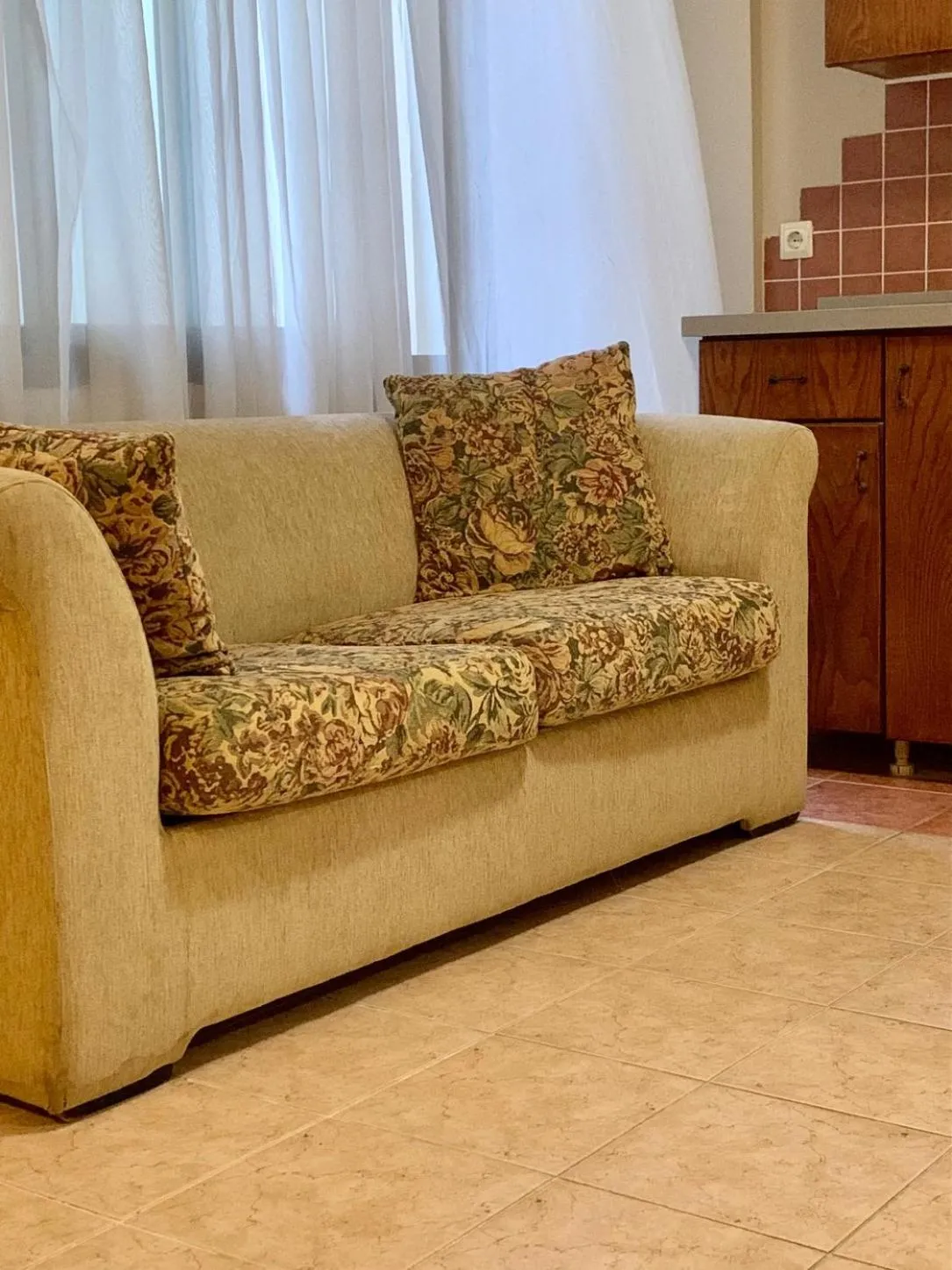 Seating area in Rosy Suites Hotel