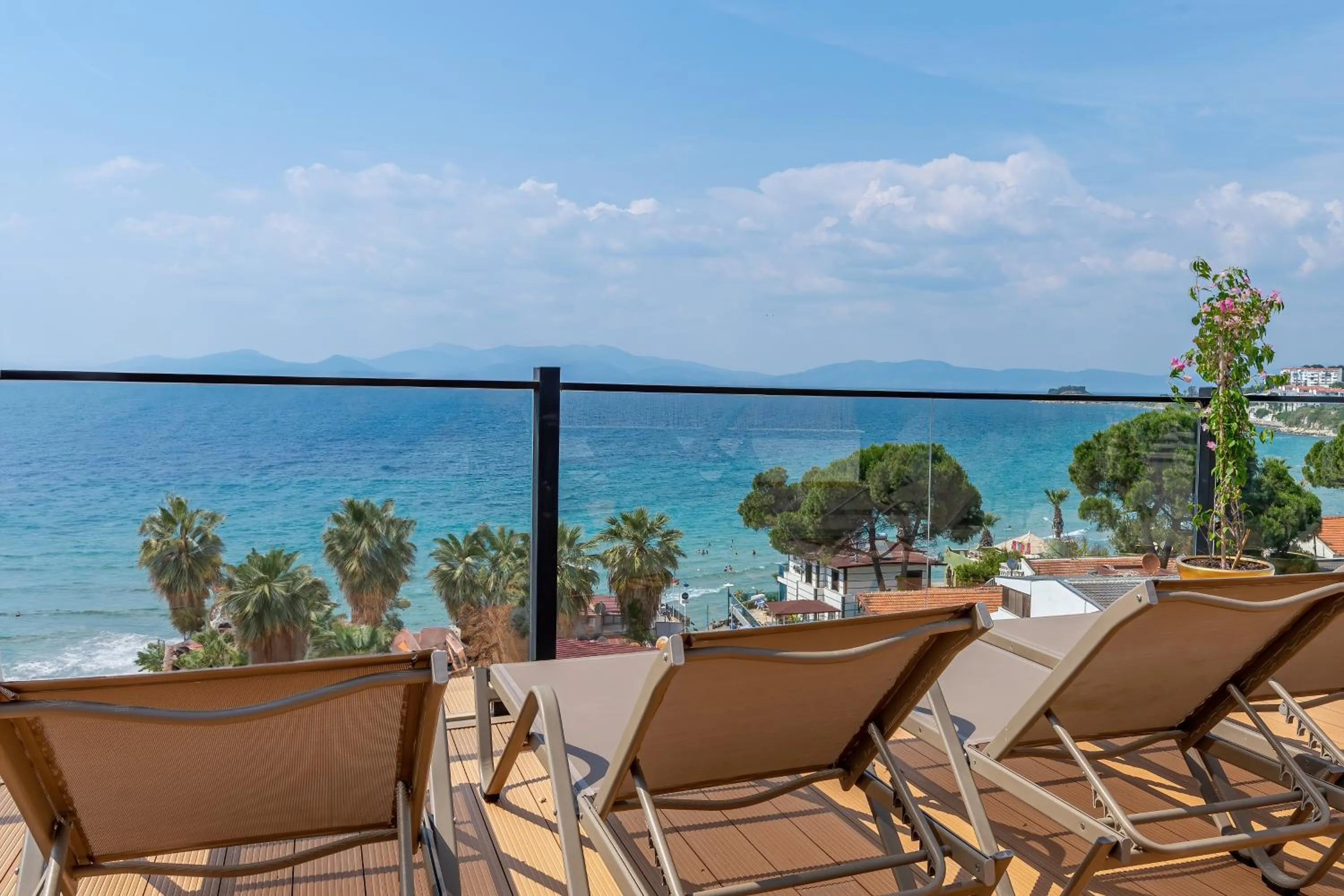 Balcony/Terrace in Rosy Suites Hotel