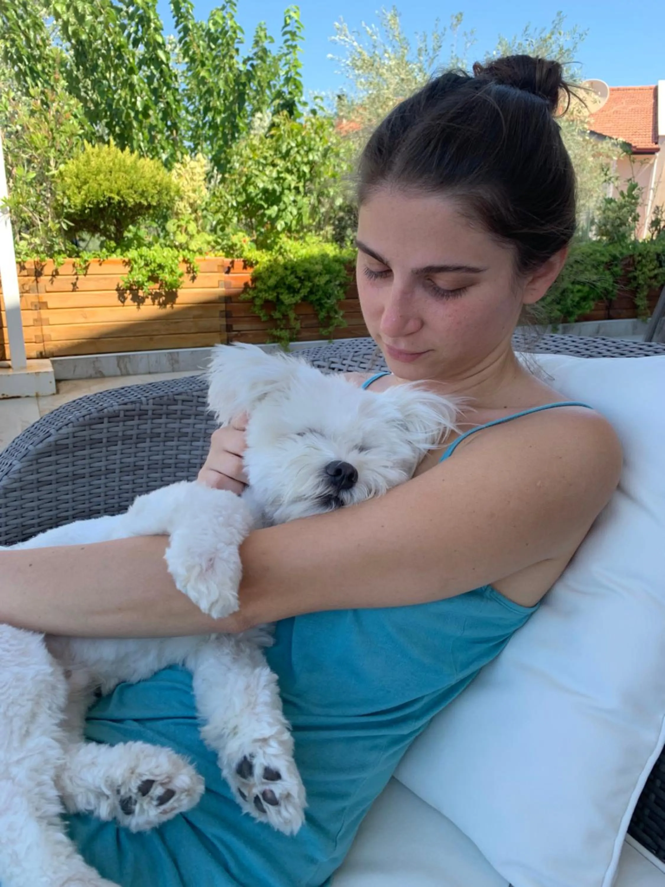 Restaurant/places to eat in Rosy Suites Hotel