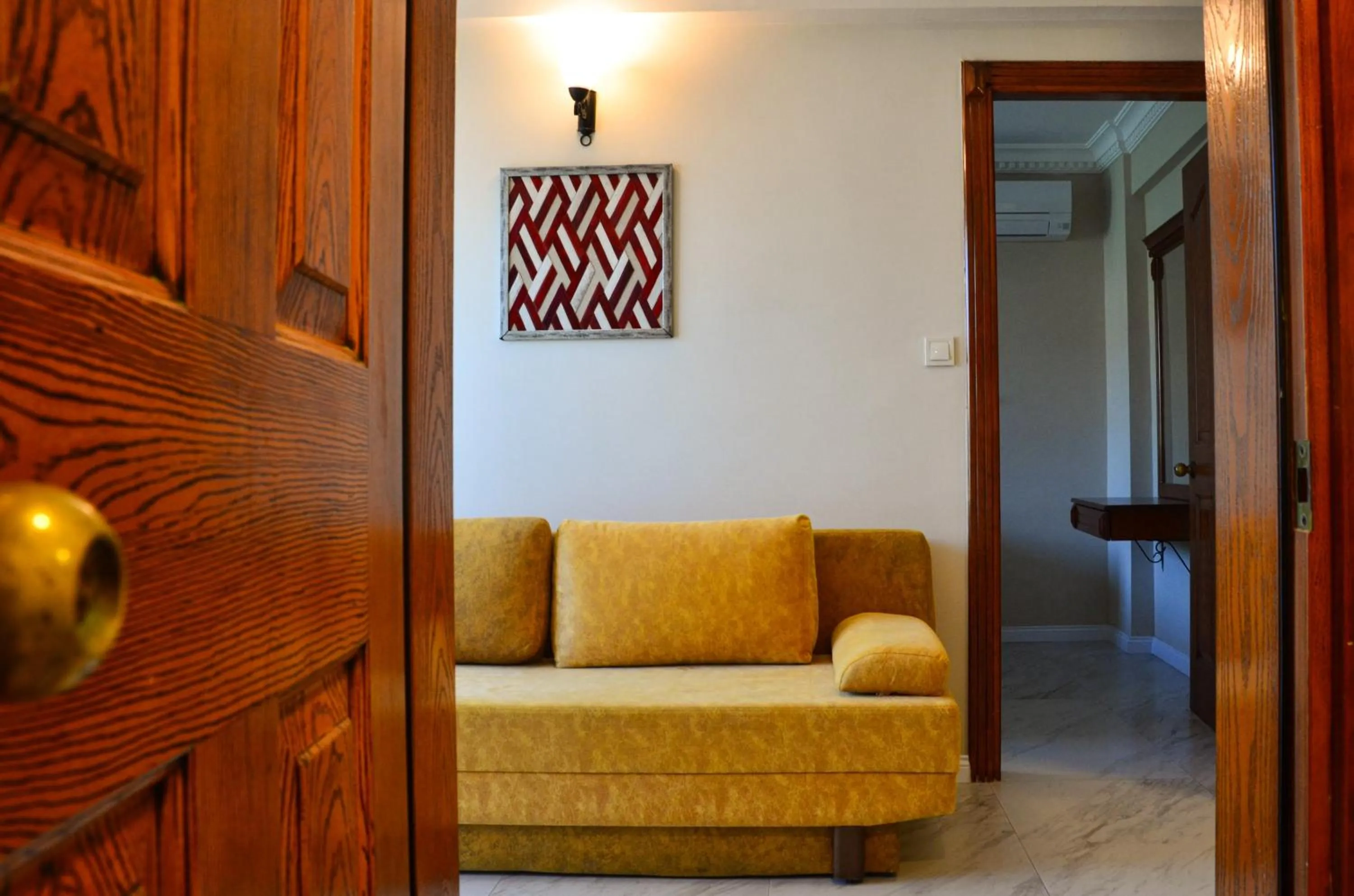 Living room in Rosy Suites Hotel